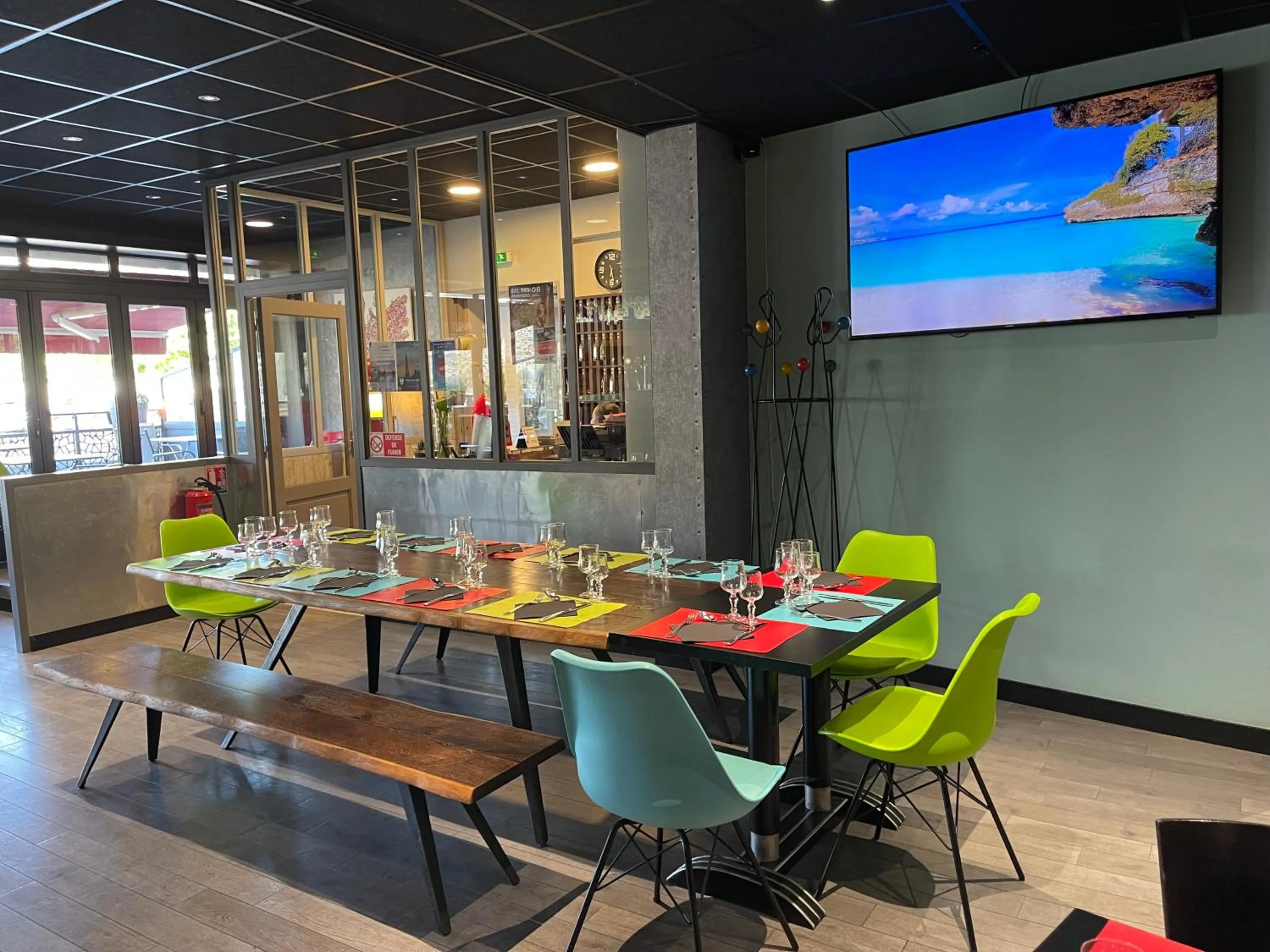 Restaurant/places to eat in Le Relais De La Place