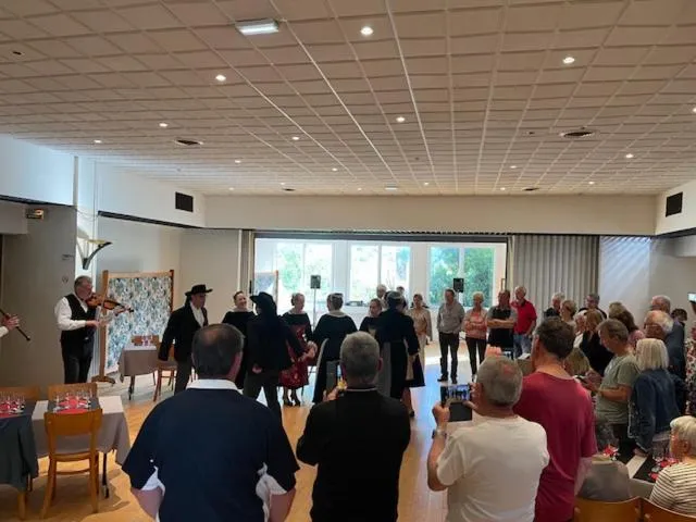 People in Le Relais De La Place