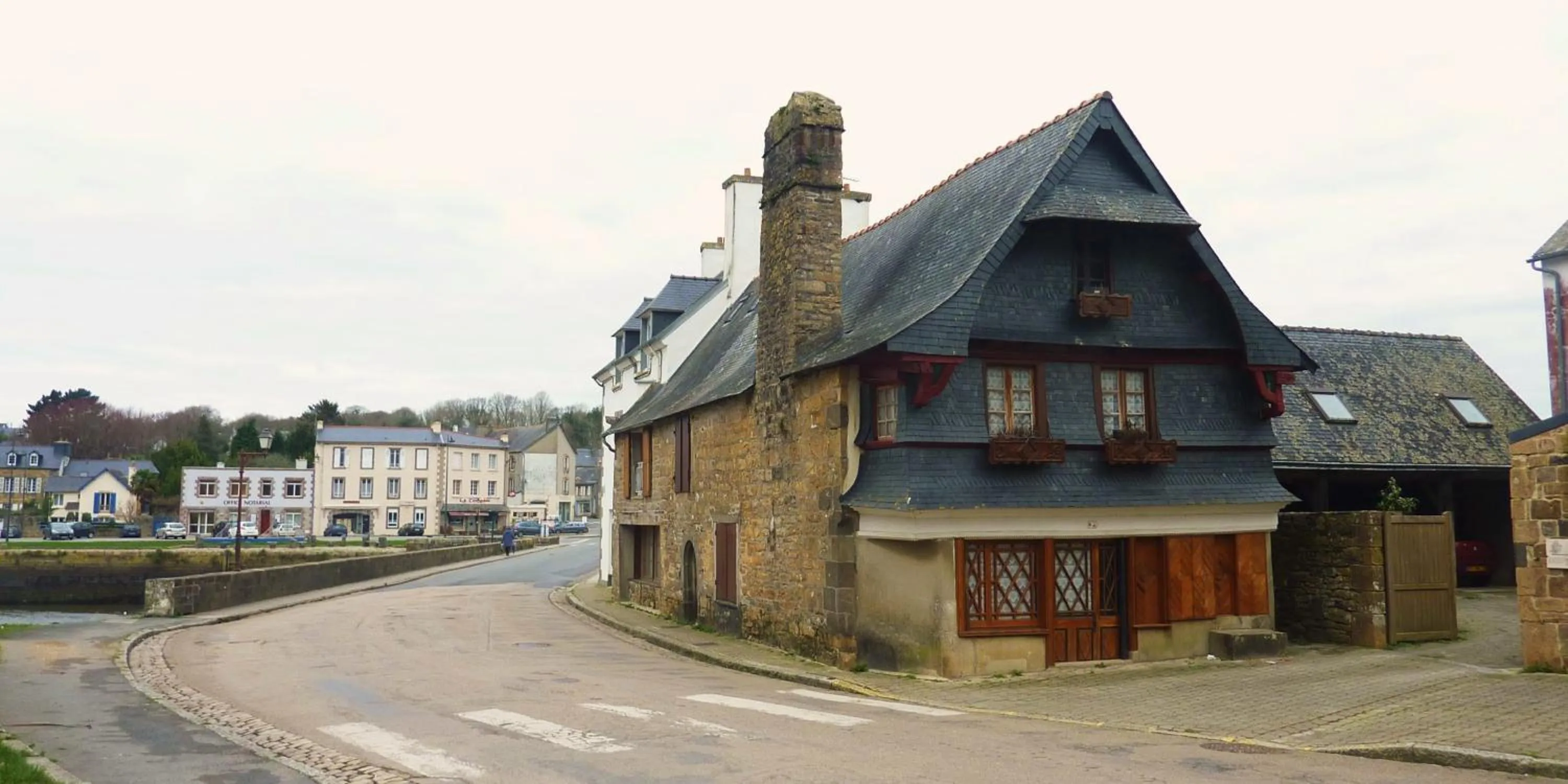 Nearby landmark in Le Relais De La Place