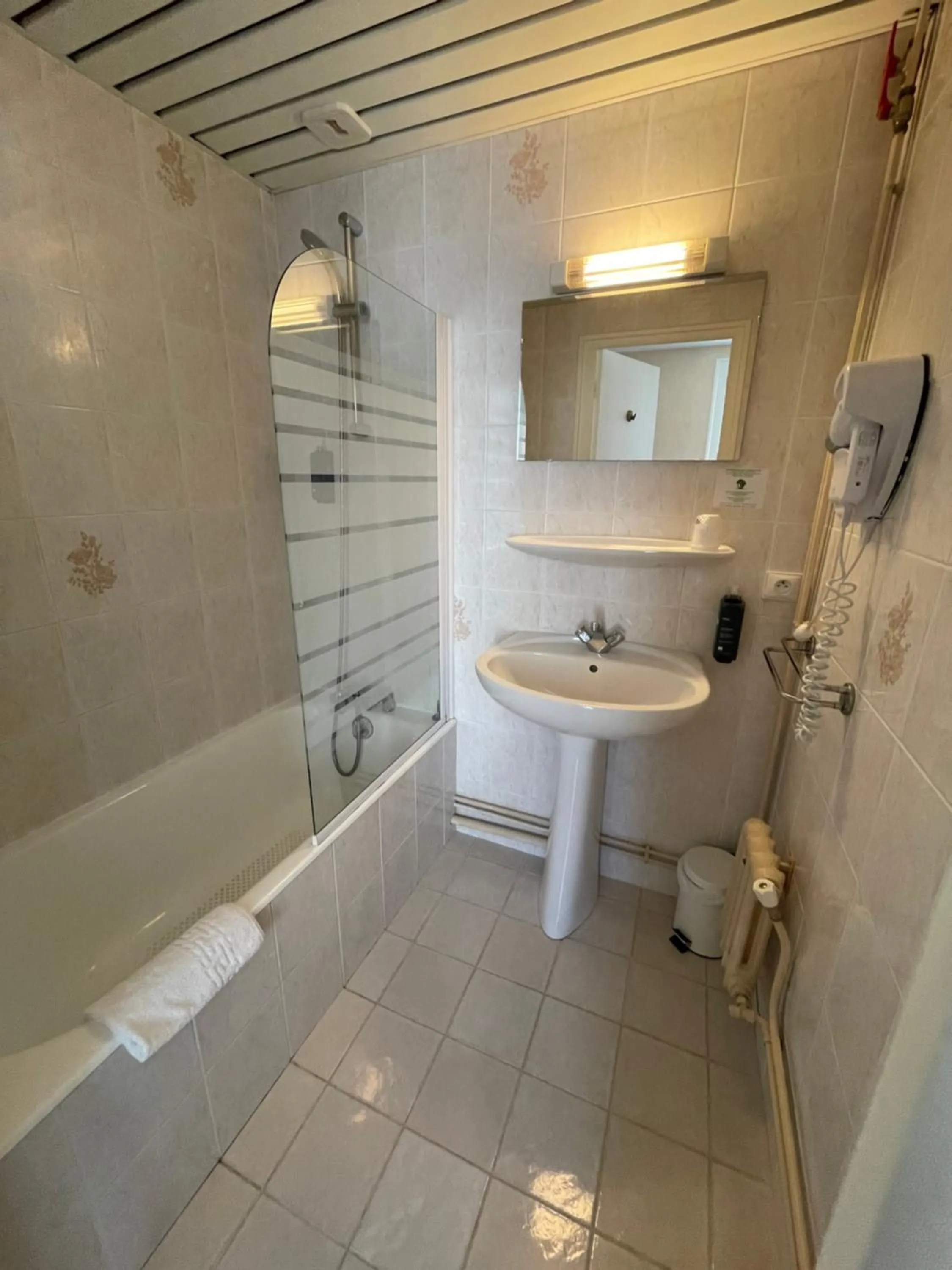 Toilet in Le Relais De La Place