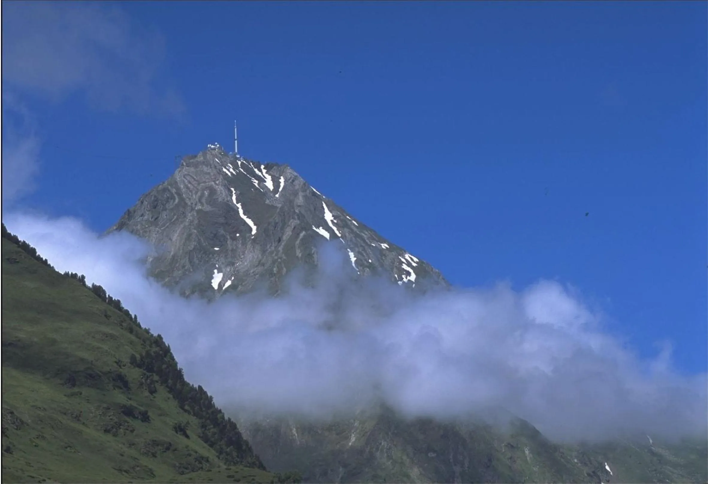 Area and facilities in Logis Hôtel Le Central