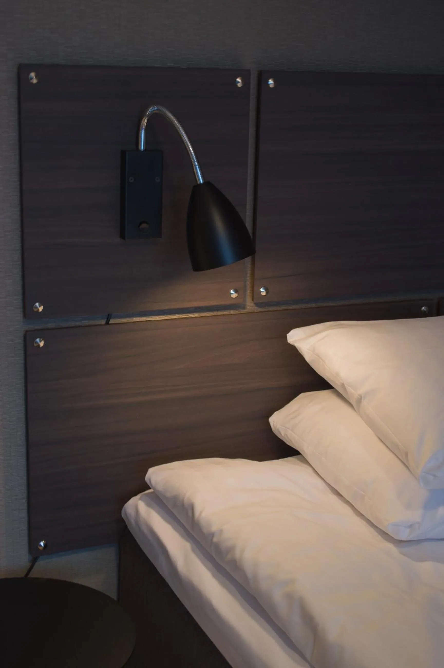 Bedroom, Bed in Best Western Plus Park Airport Hotel