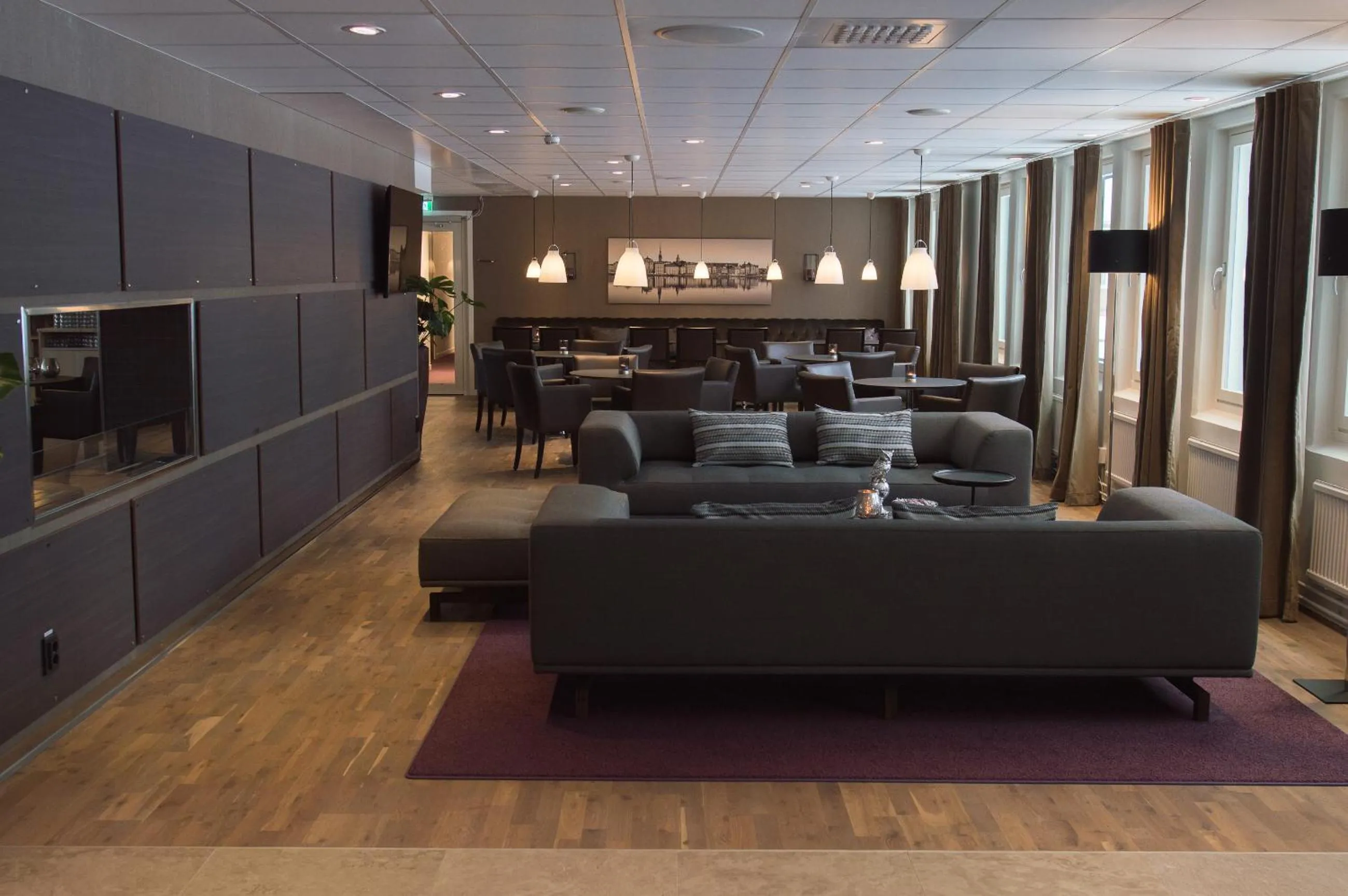 Restaurant/places to eat in Best Western Plus Park Airport Hotel