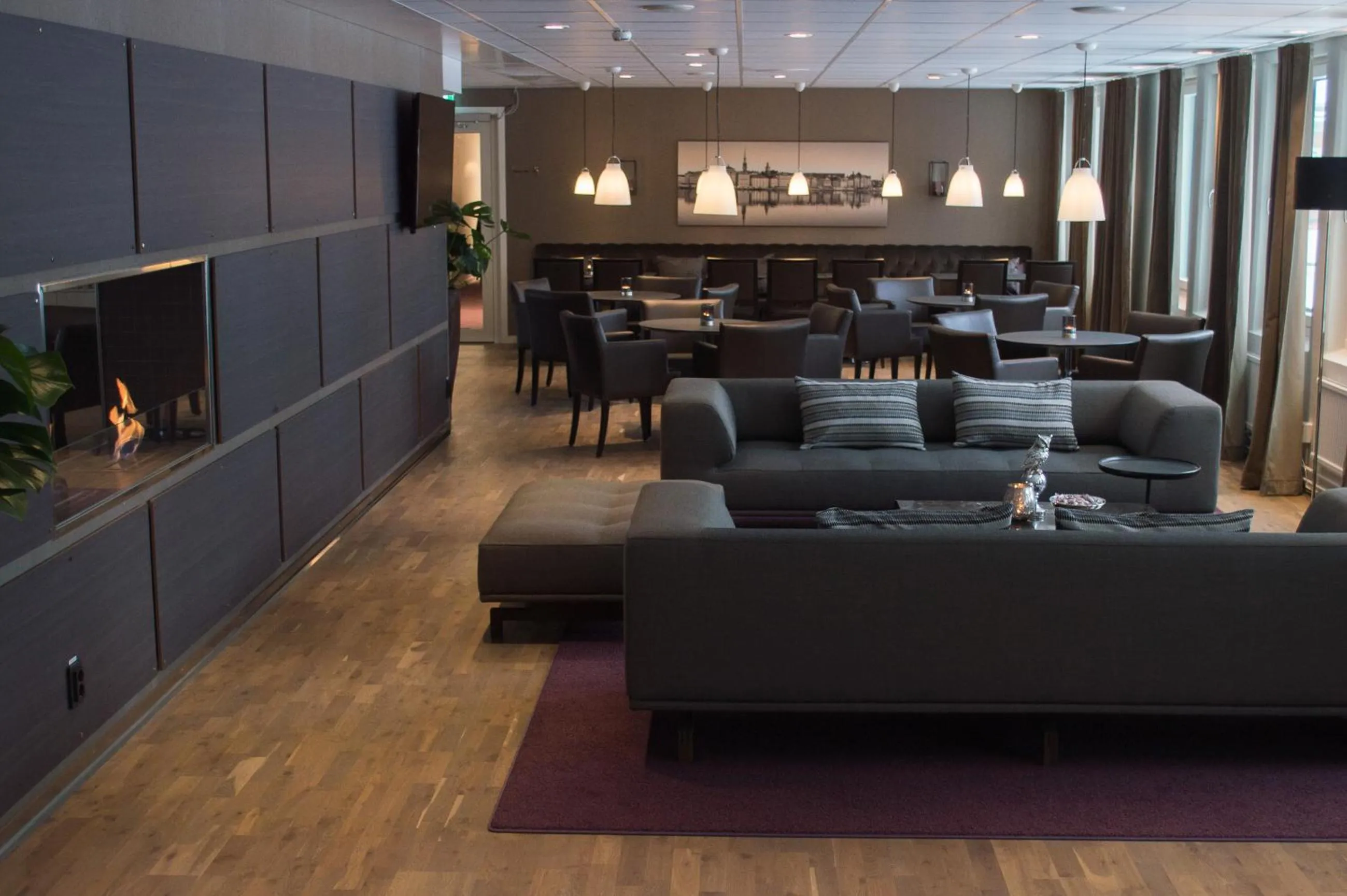 Restaurant/places to eat in Best Western Plus Park Airport Hotel