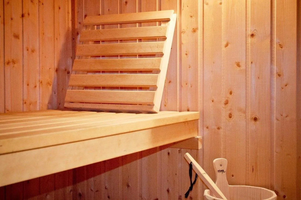 Sauna in Hôtel Spa - Au Charme Rabelaisien
