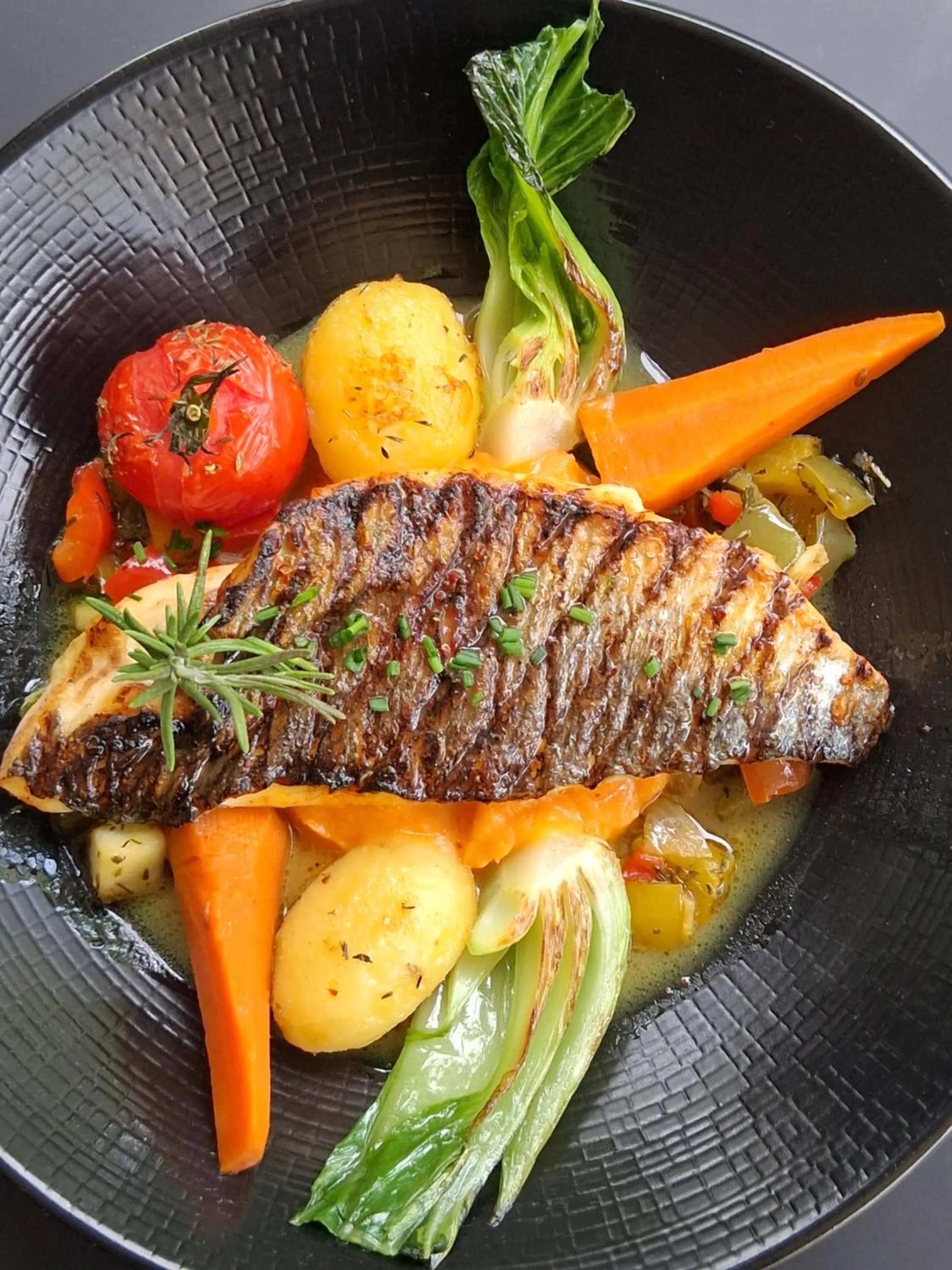 Restaurant/places to eat in La Chartreuse Logis Hotel Restaurant