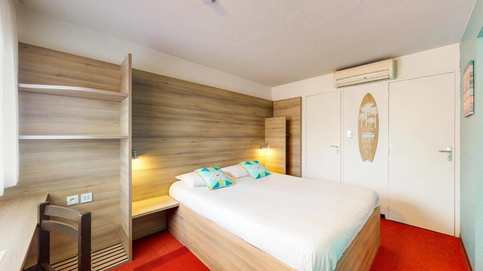children, Bed in Everhotel route64 Tarbes-Ibos