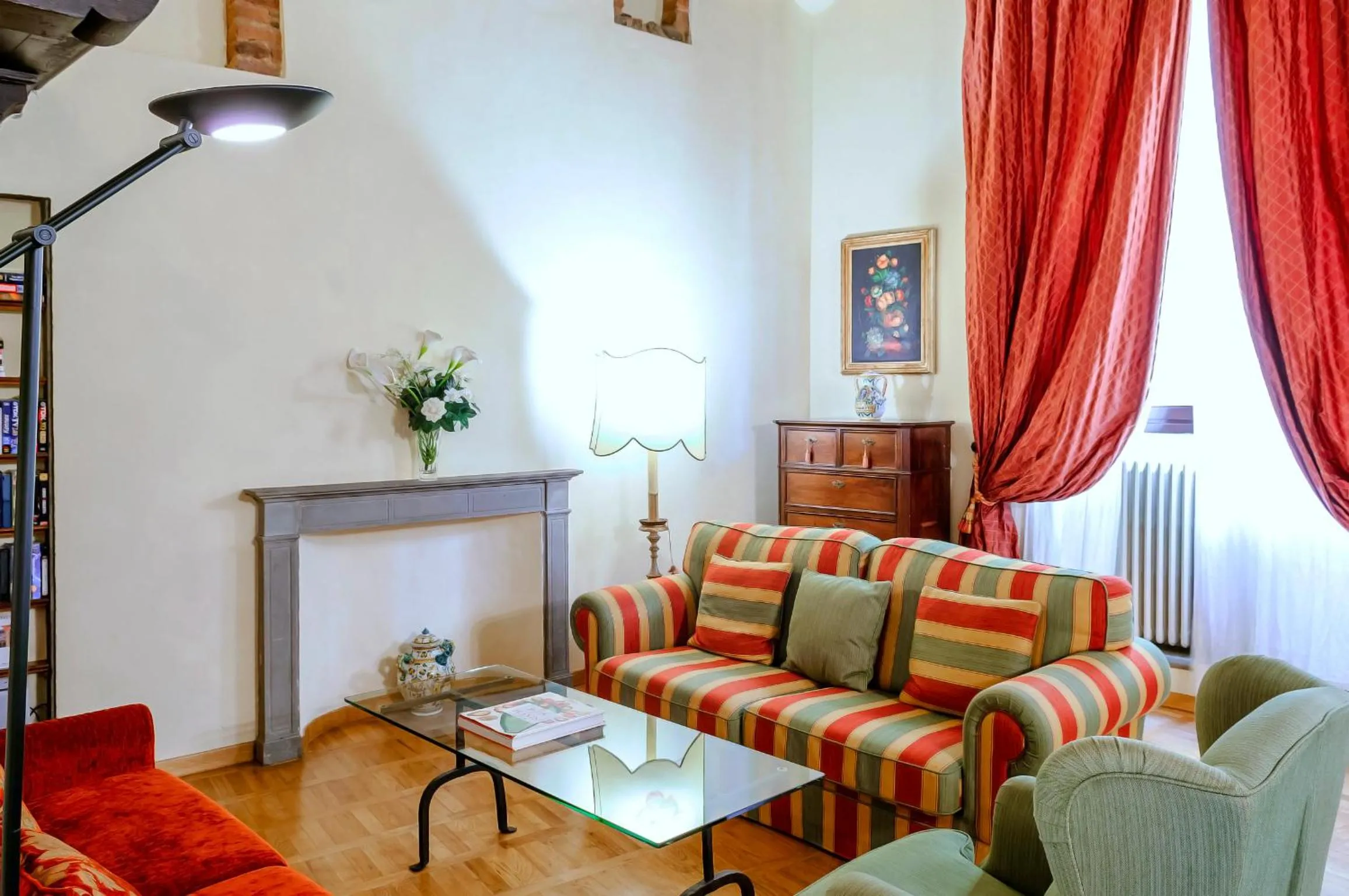 Corno Florentine Apartment