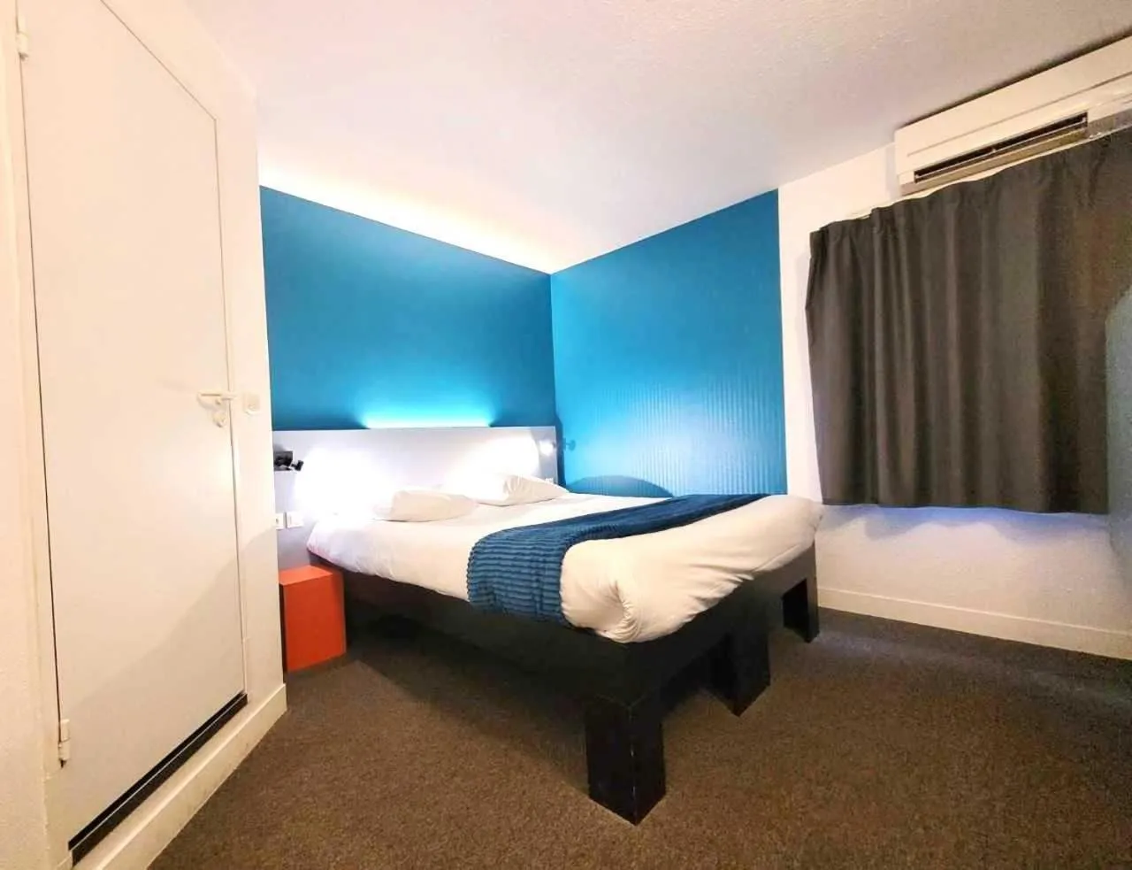 Bed in Fasthotel Artigues