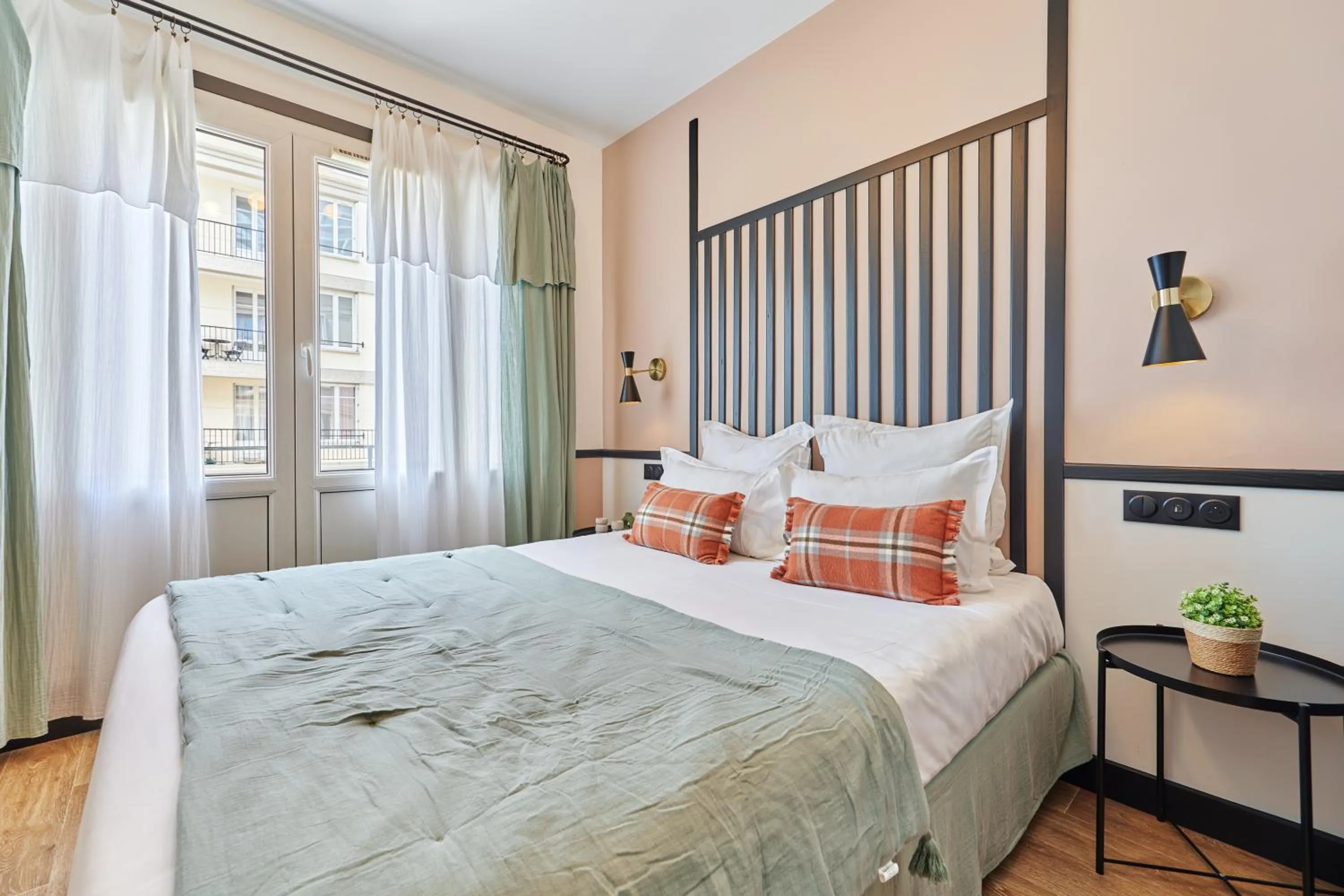 Bed in Hôtel Richelieu, Le Havre Centre-Ville, Perret