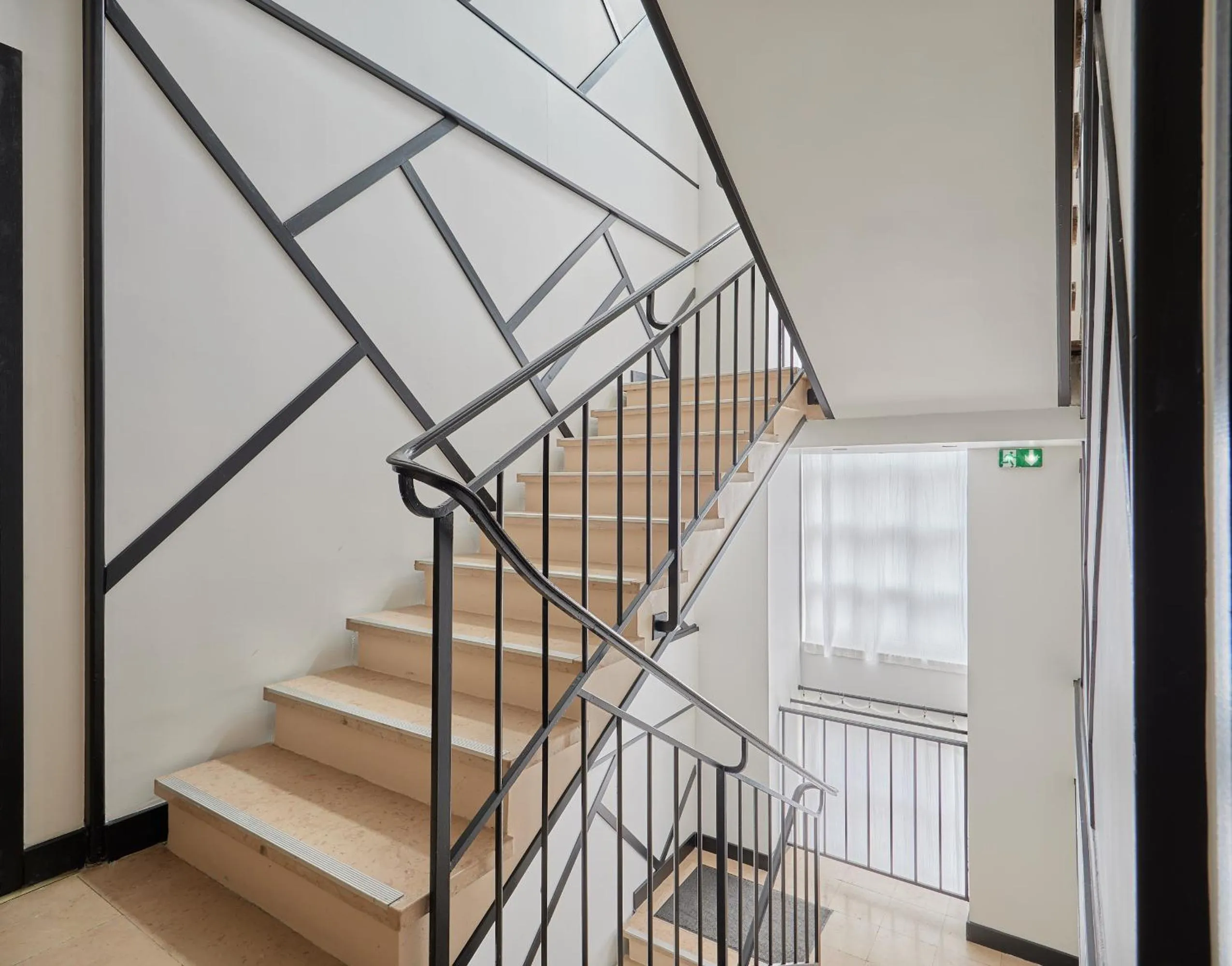 Property building in Hôtel Richelieu, Le Havre Centre-Ville, Perret