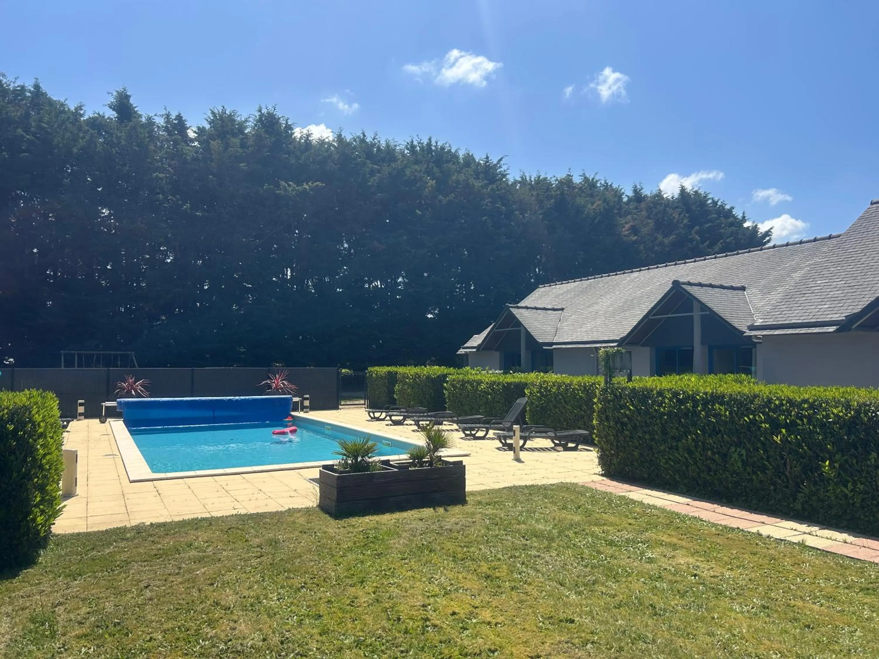 Swimming pool in Les Dineux Village