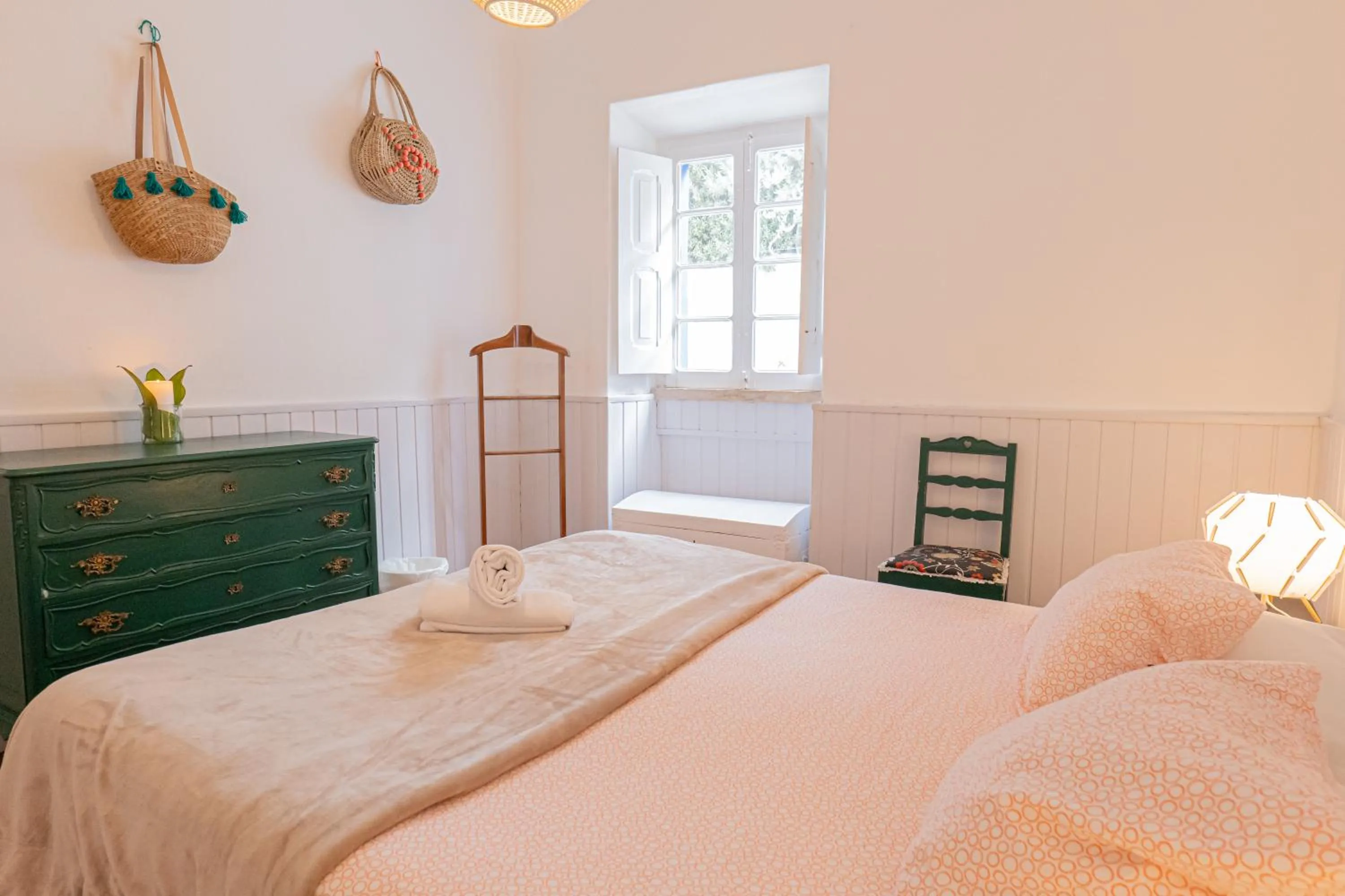 Bed in Olive3 Ericeira