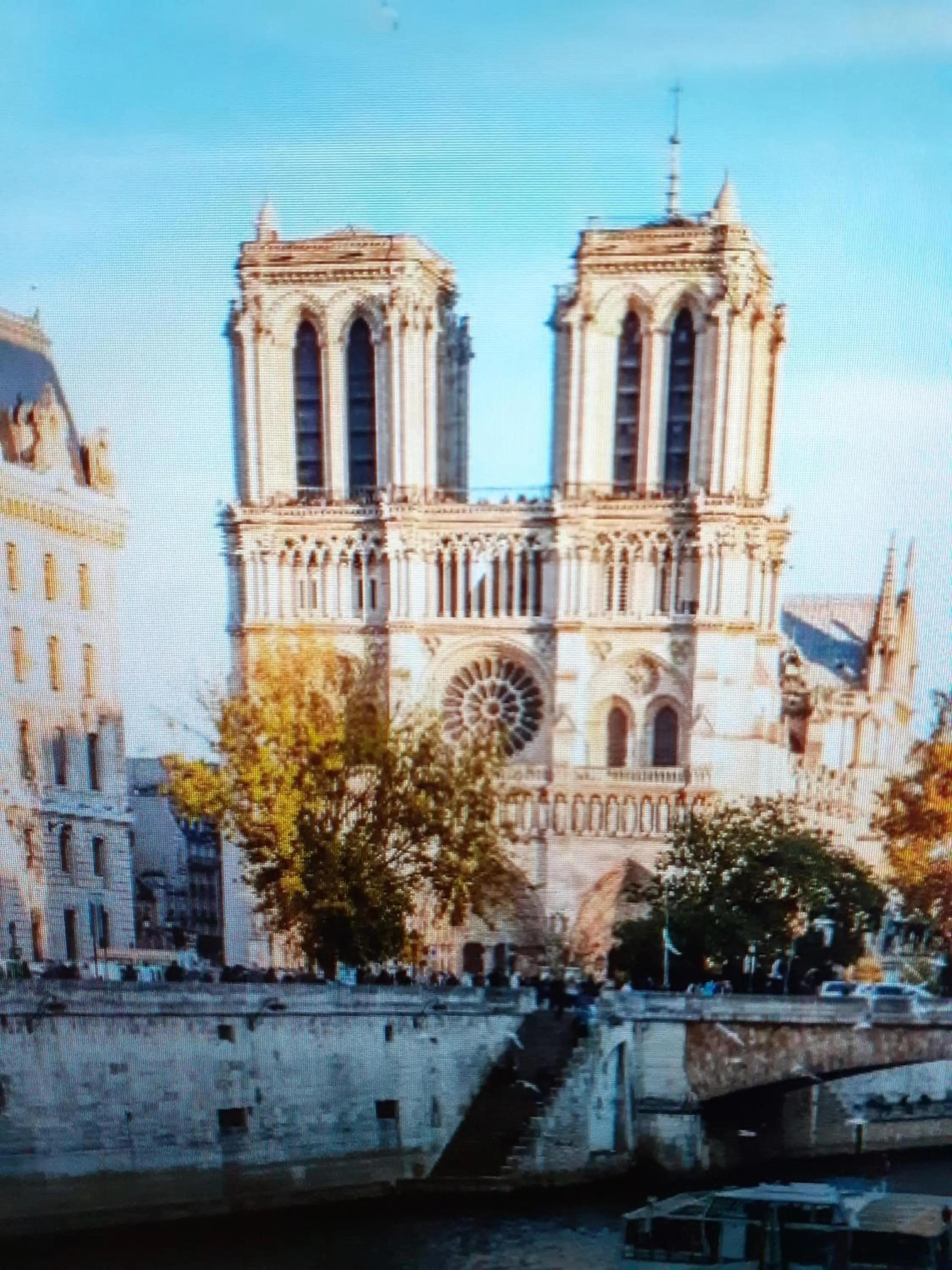 Nearby landmark in Home Latin