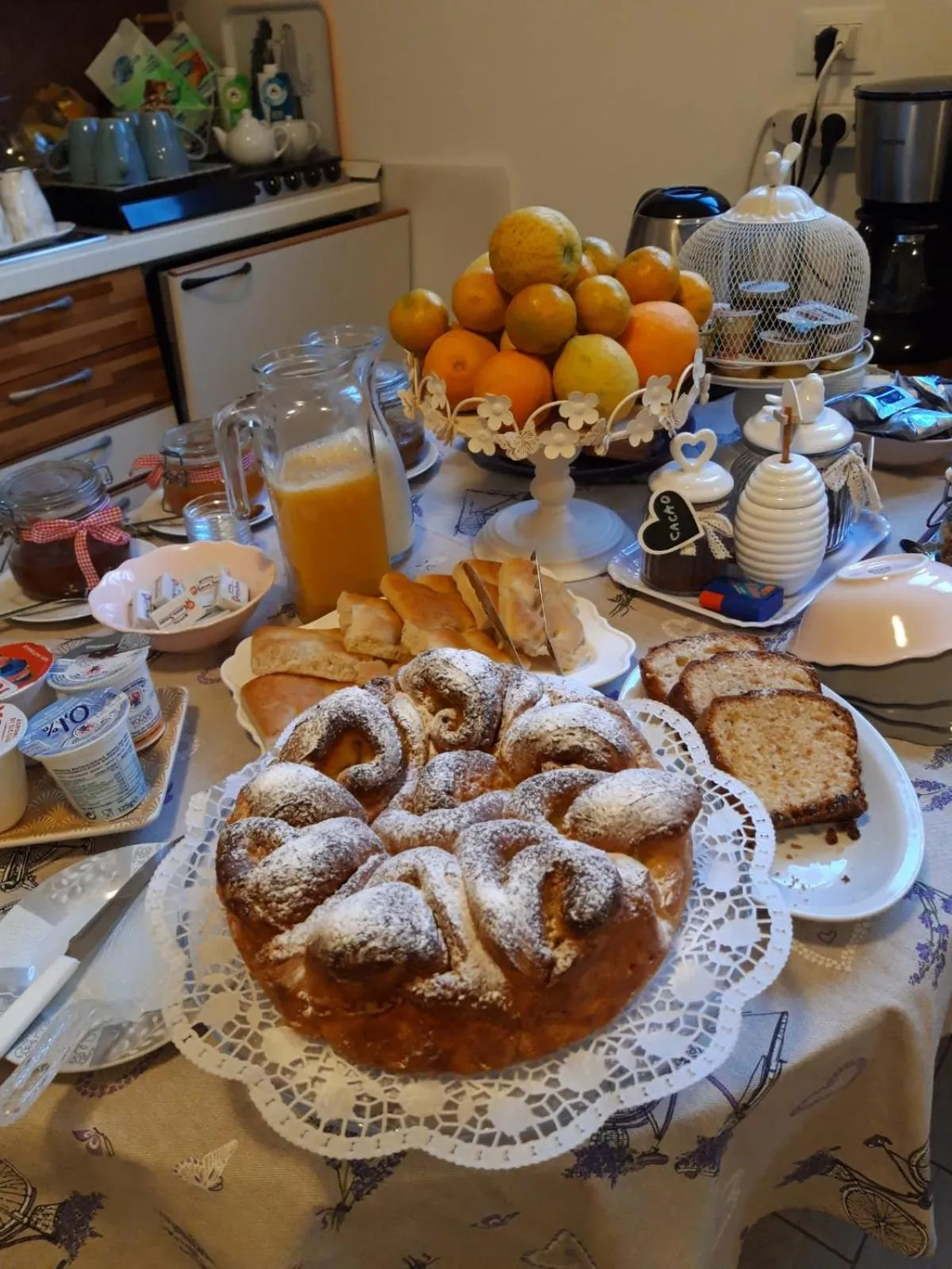 Buffet breakfast in B&B Ai Tre Archi