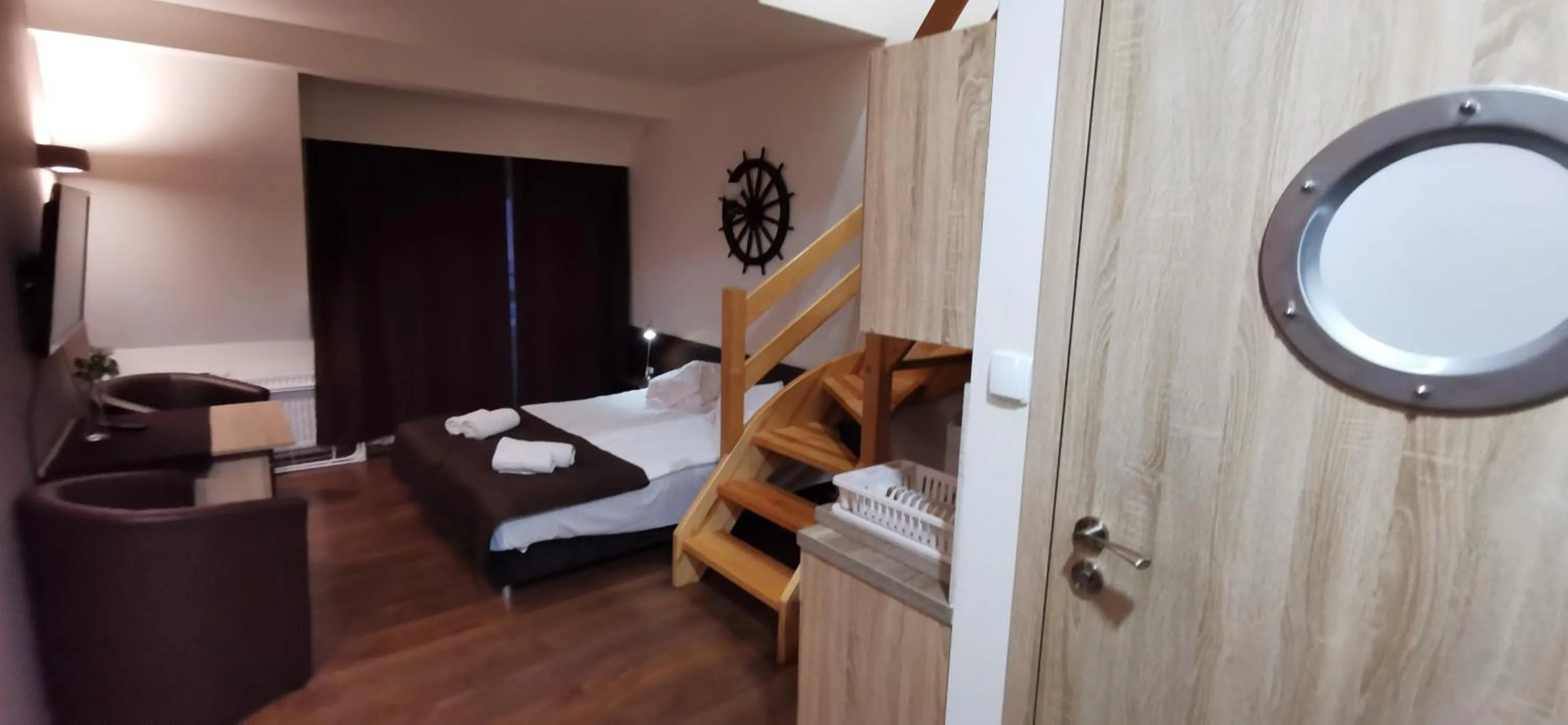 Property building, Bed in Dolphin House