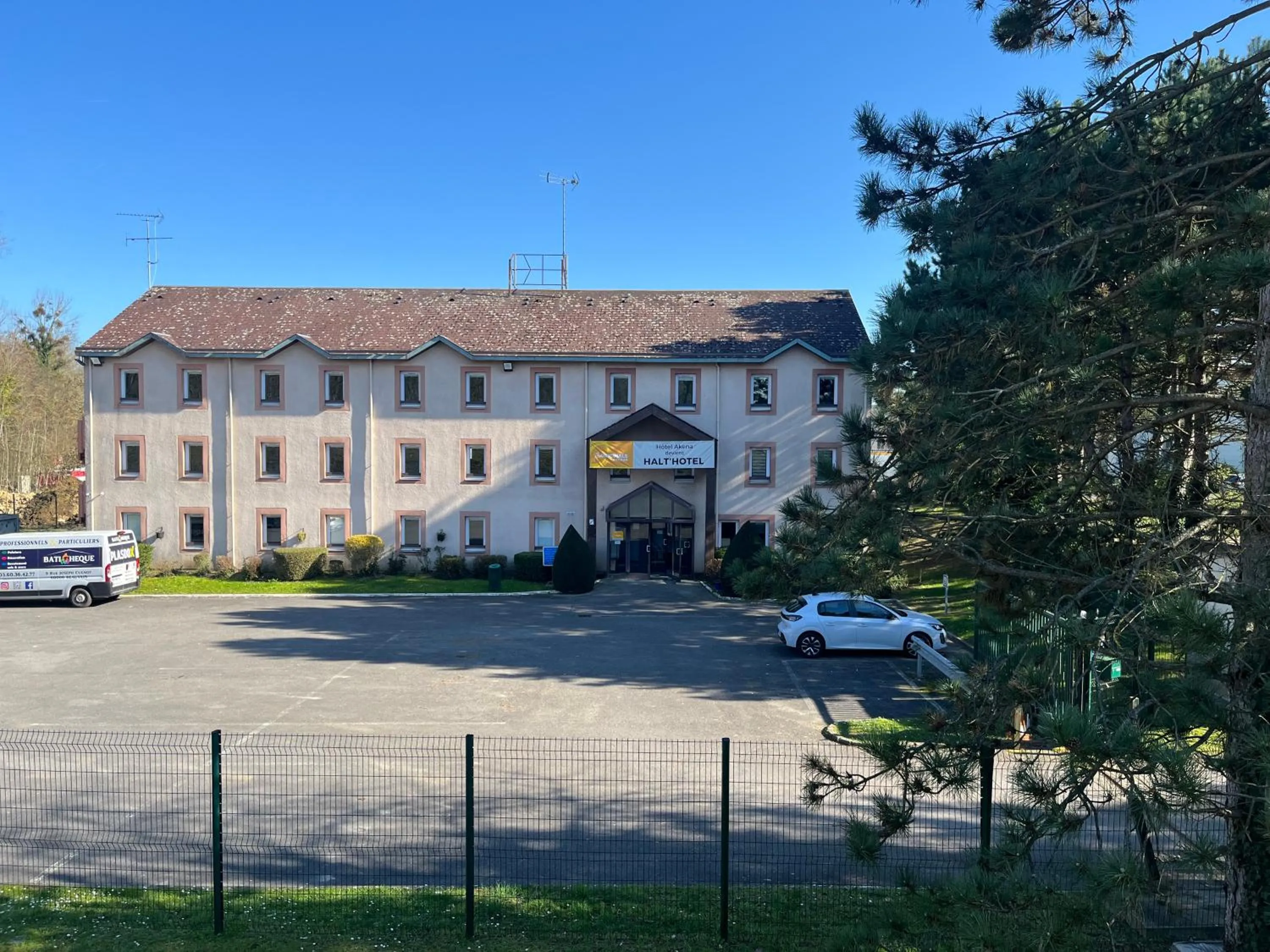 Location in The Originals Access, Halt'Hotel, Clermont Agnetz