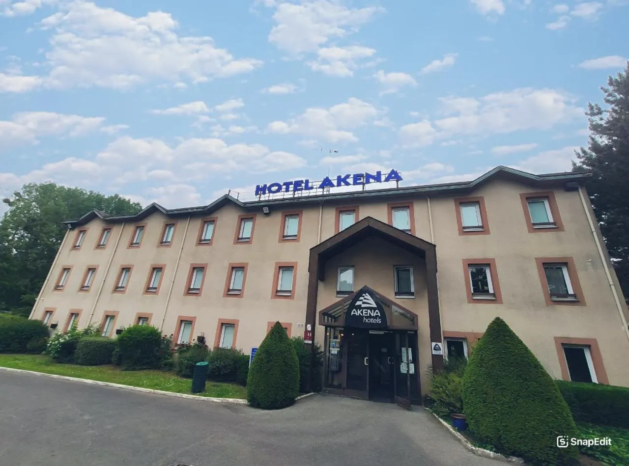 Property building in Hôtel Akena Creil - Clermont Agnetz