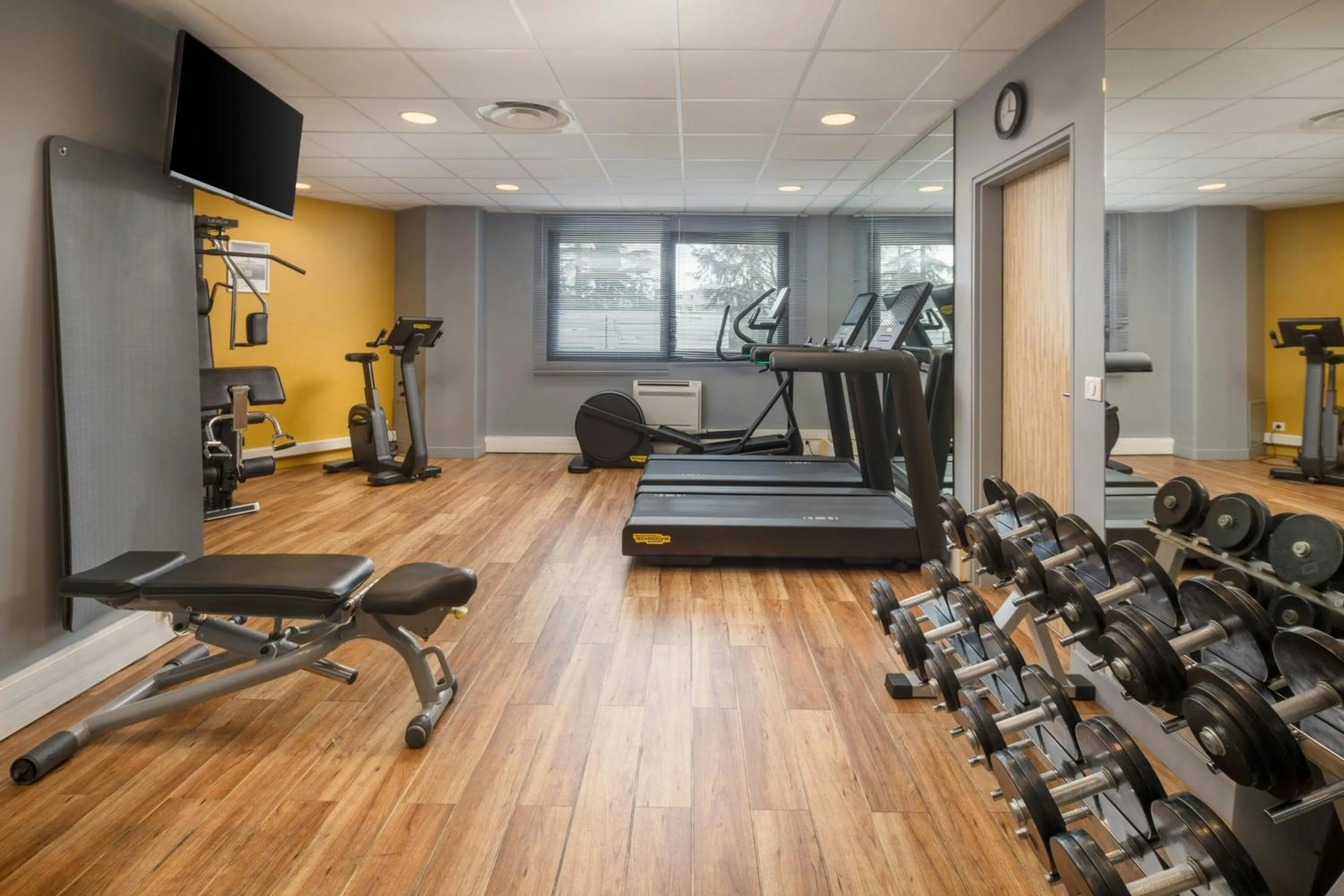 Fitness centre/facilities in Courtyard by Marriott Toulouse Airport
