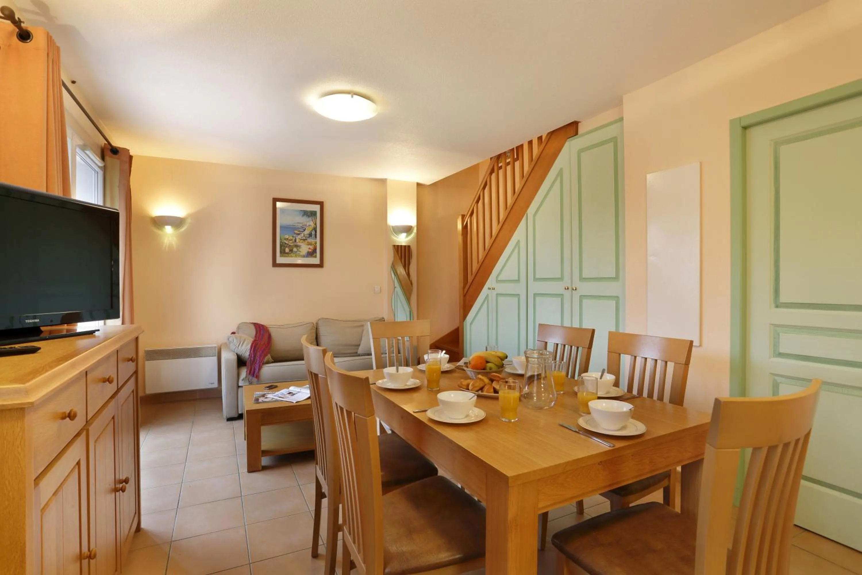 Dining area in Vacancéole - Les Bastides de Fayence