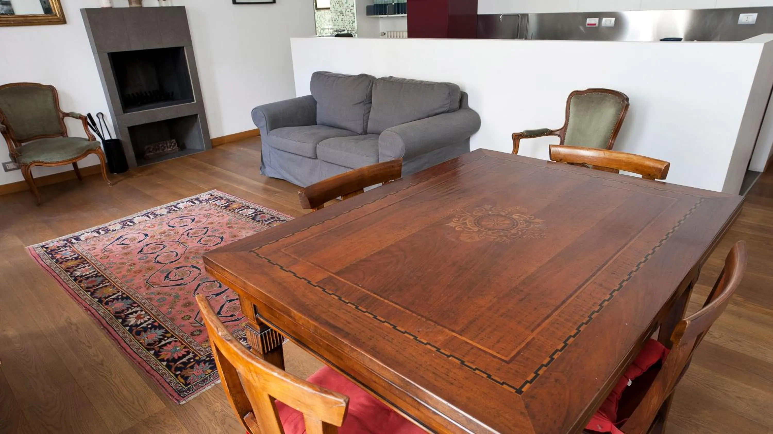 Living room in Italianway - Vincenzo Monti 52