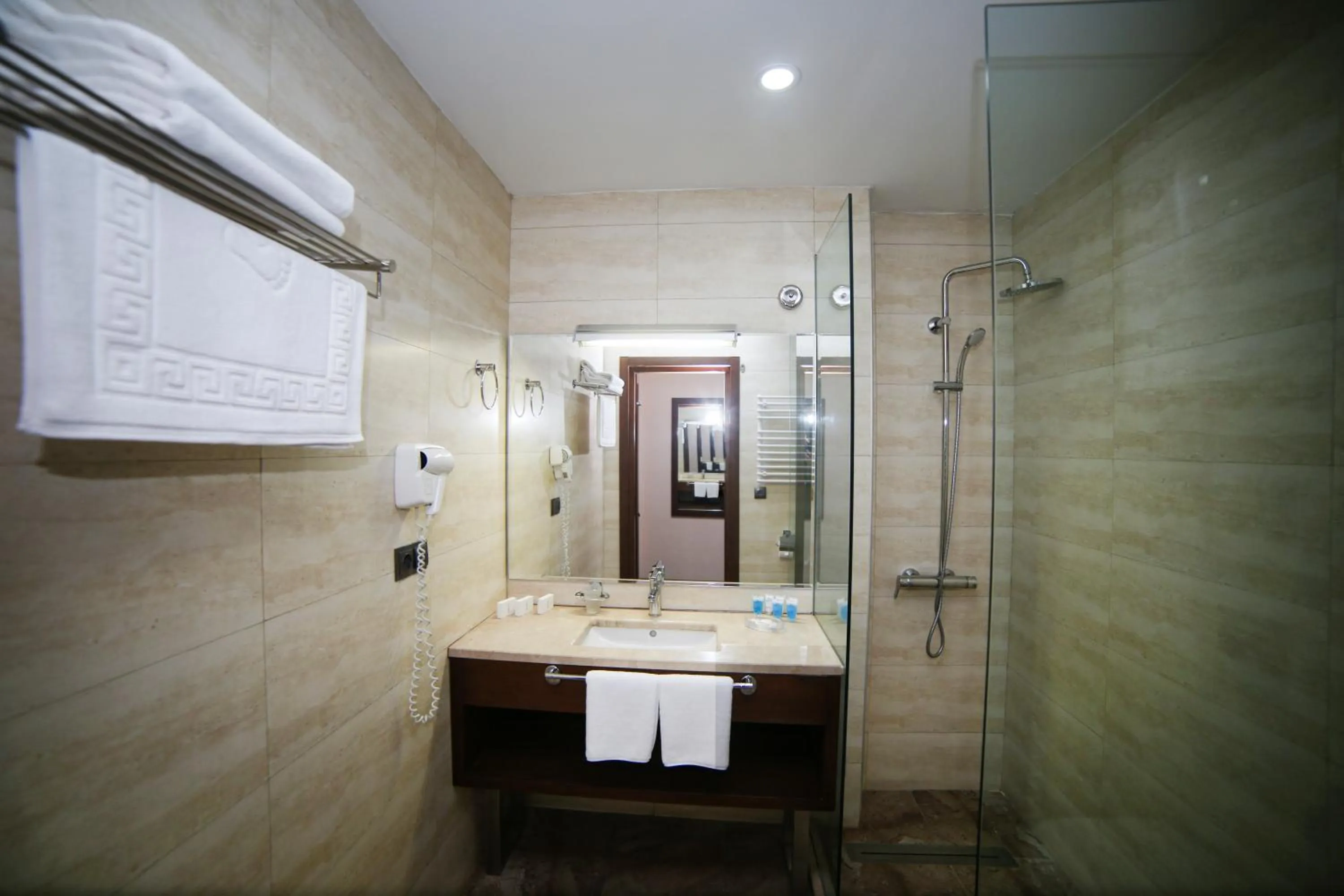 Bathroom in Hotel Corner Inn