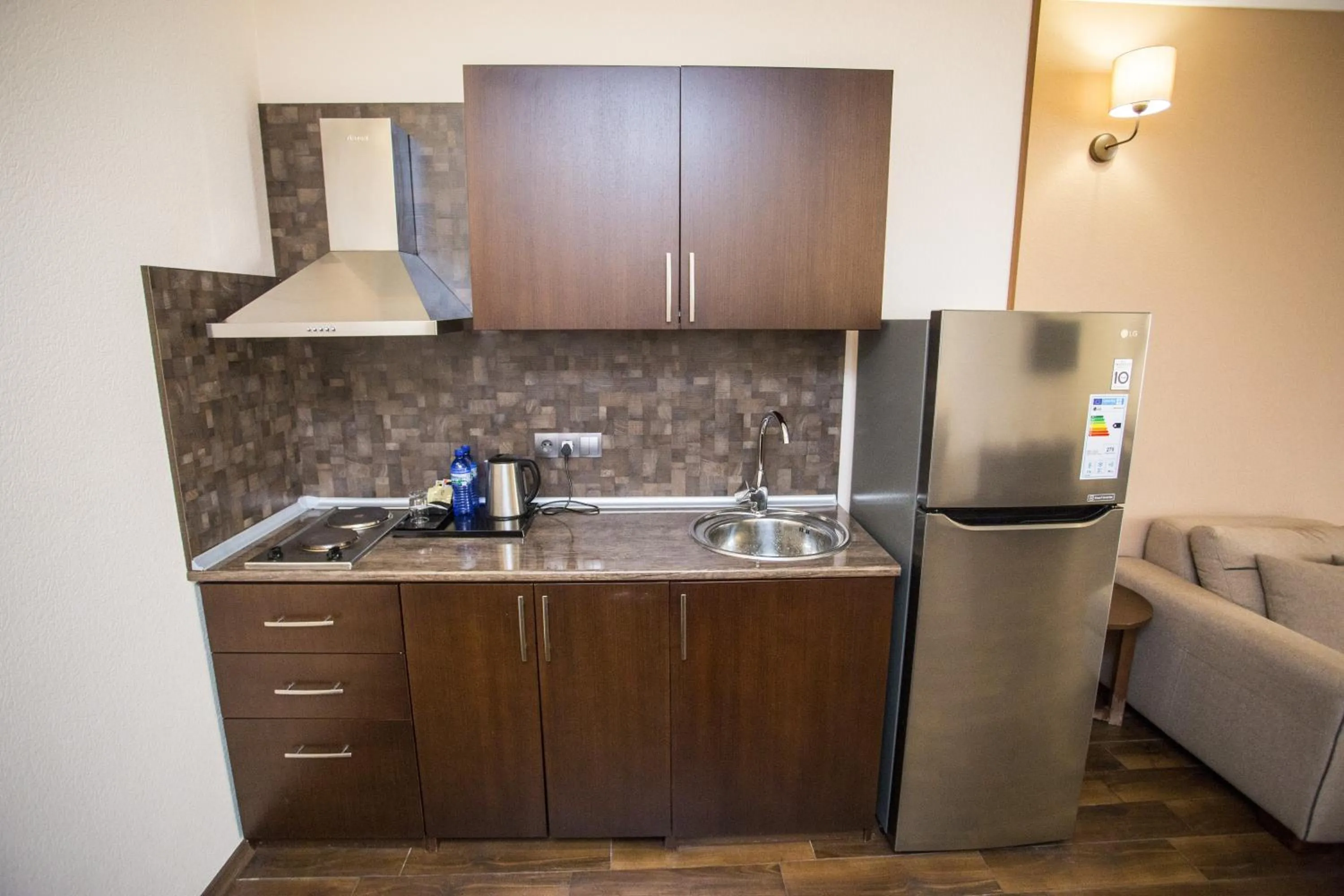 Kitchen or kitchenette in Hotel Corner Inn