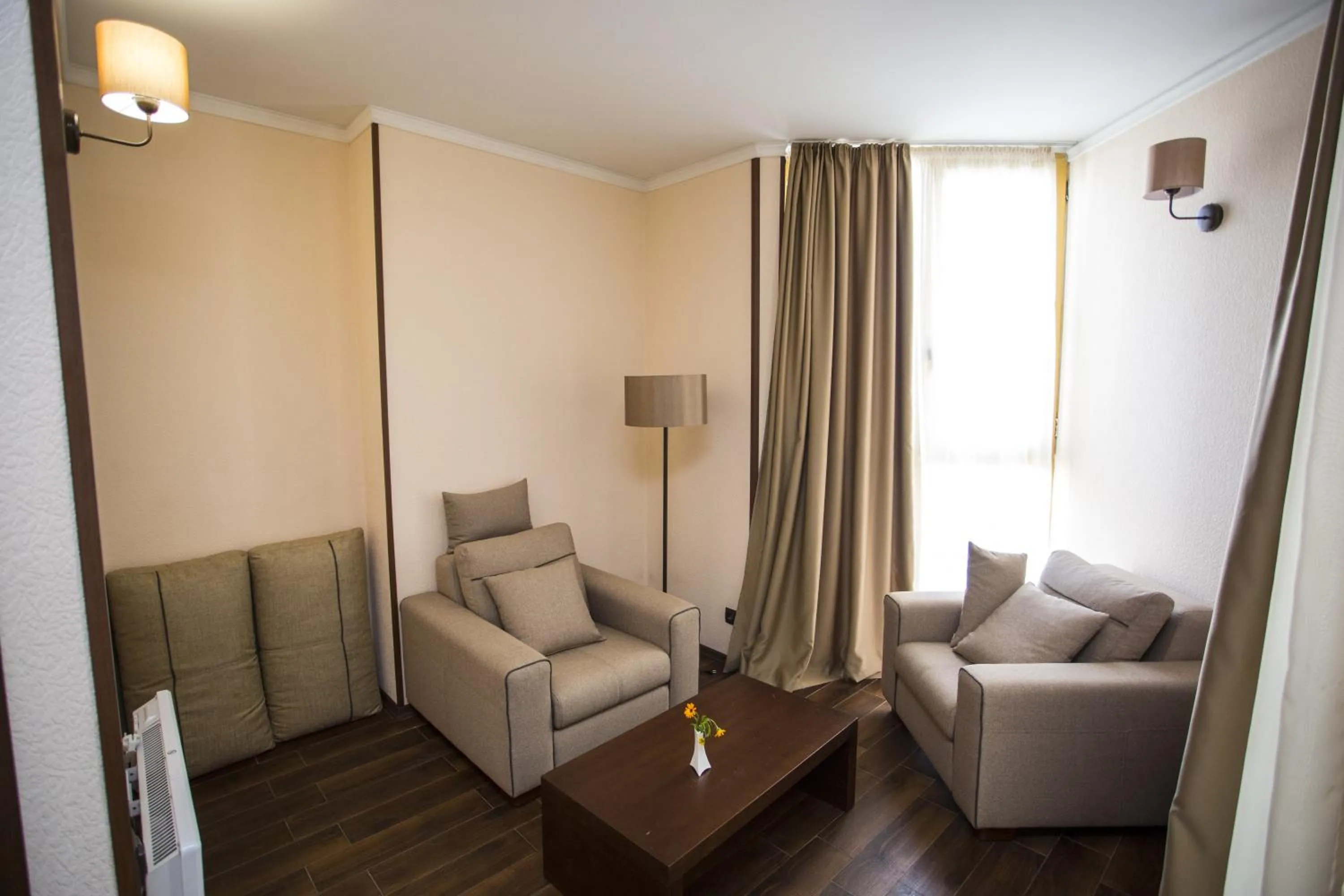 Seating area in Hotel Corner Inn