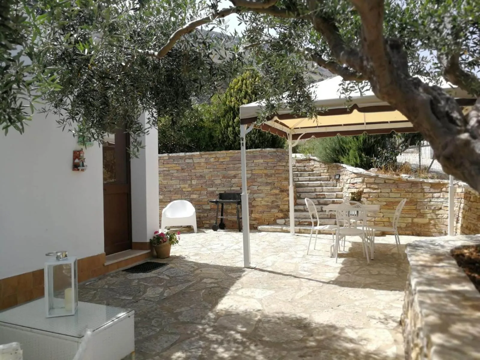 Property building in Villa Rossana