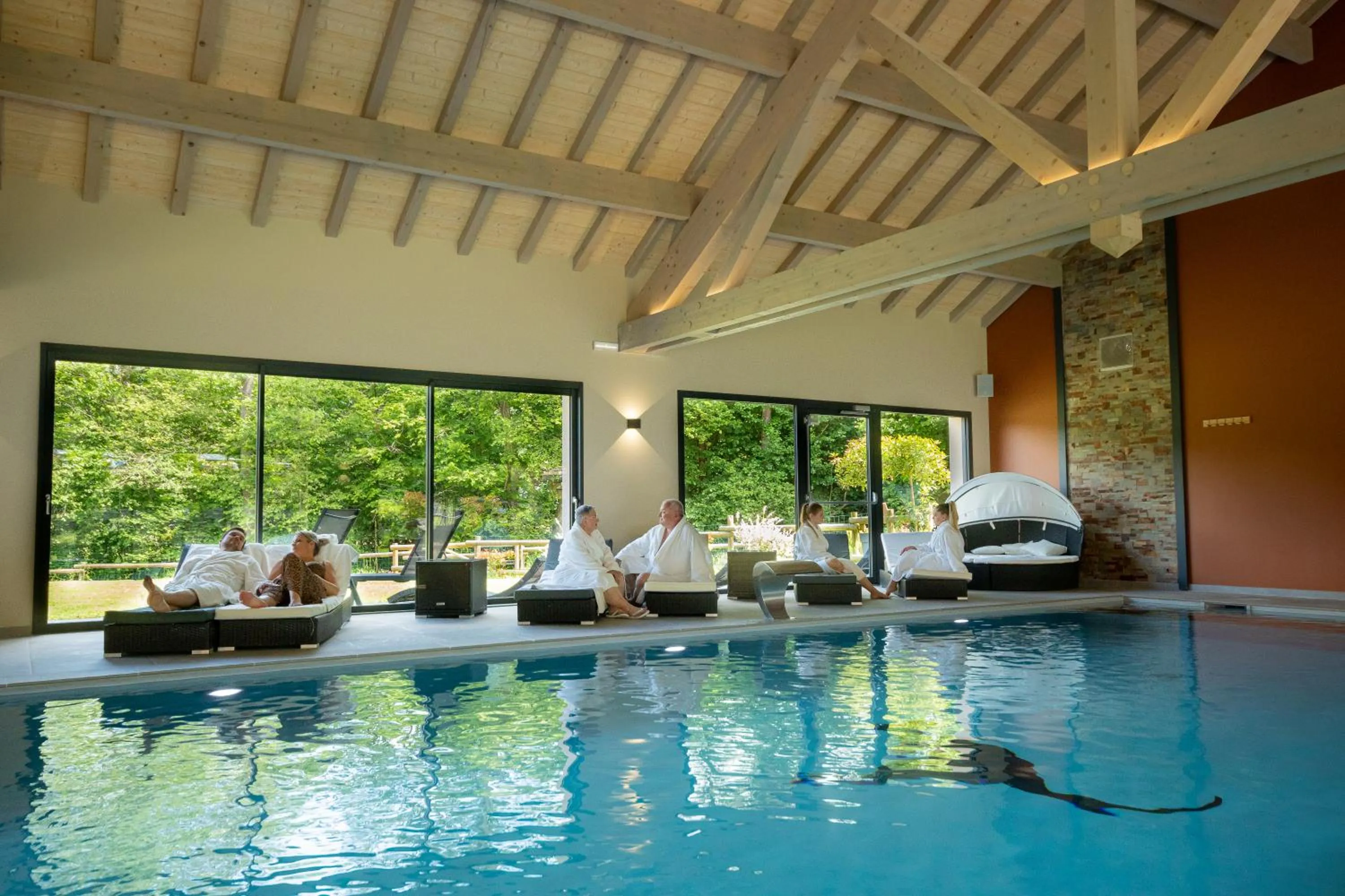 Swimming pool in Hôtel Restaurant Le Régal