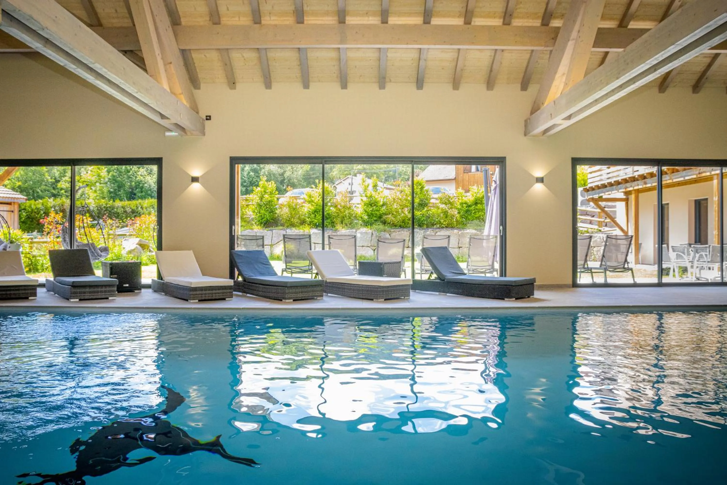 Pool view in Hôtel Restaurant Le Régal