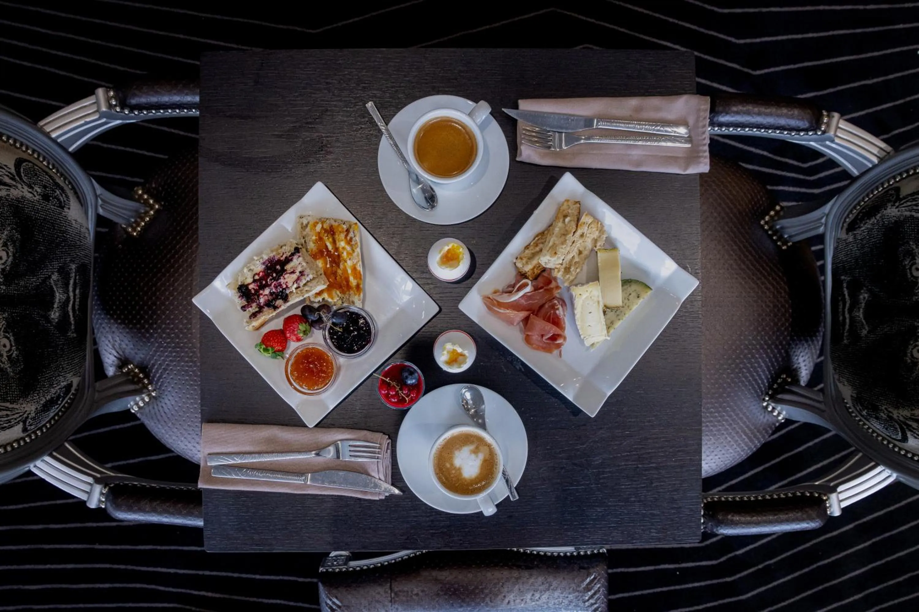 Food and drinks in Hôtel Restaurant Le Régal