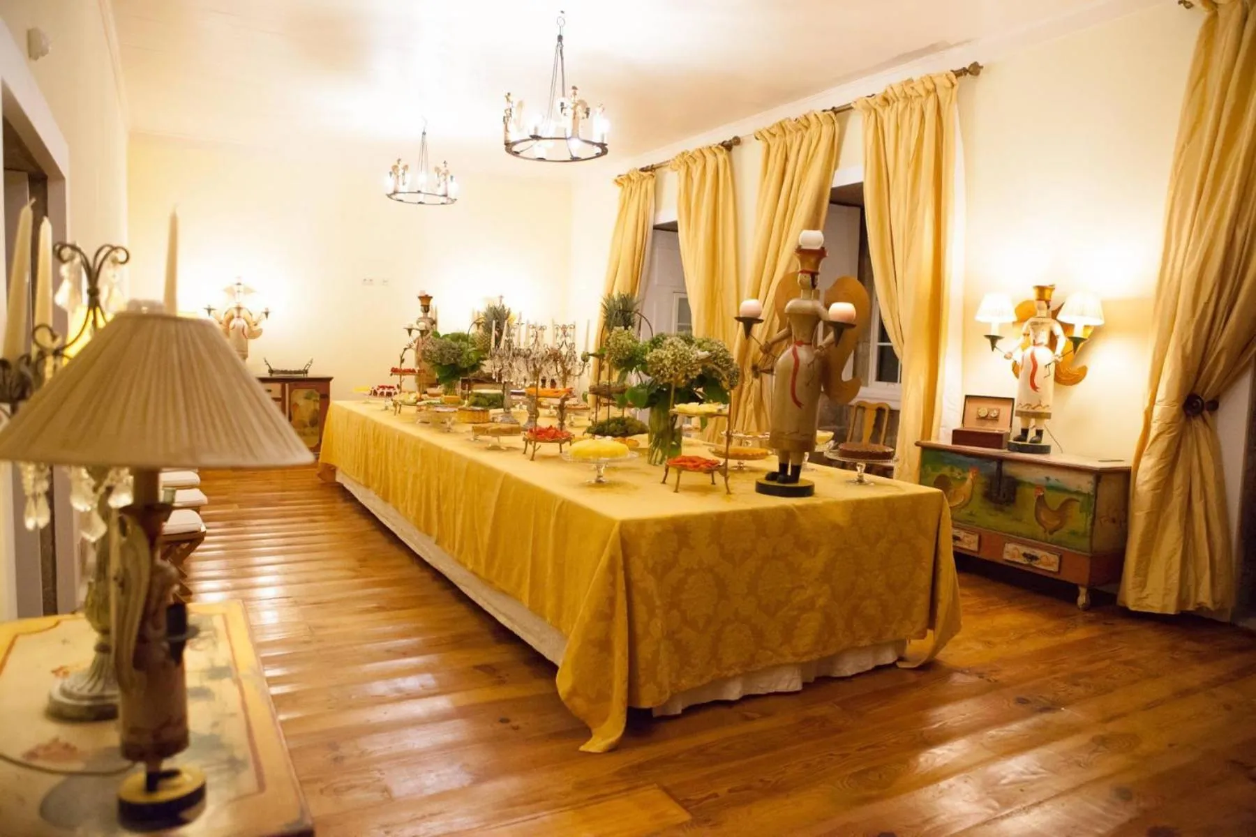 Lounge or bar in Casa de Quintã