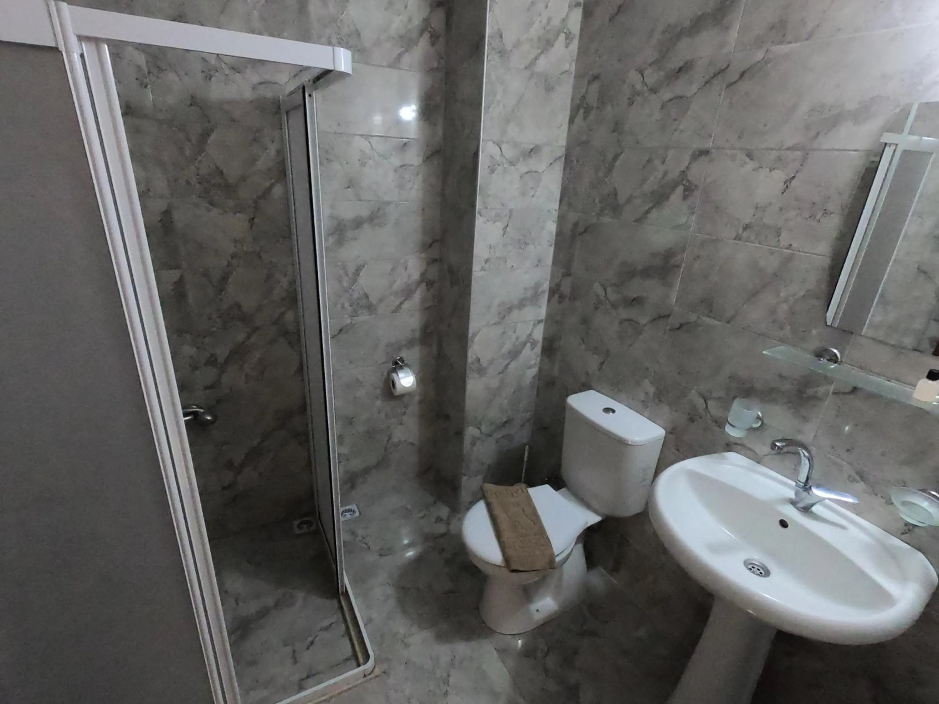 Bathroom in Sarıhan Apart Otel