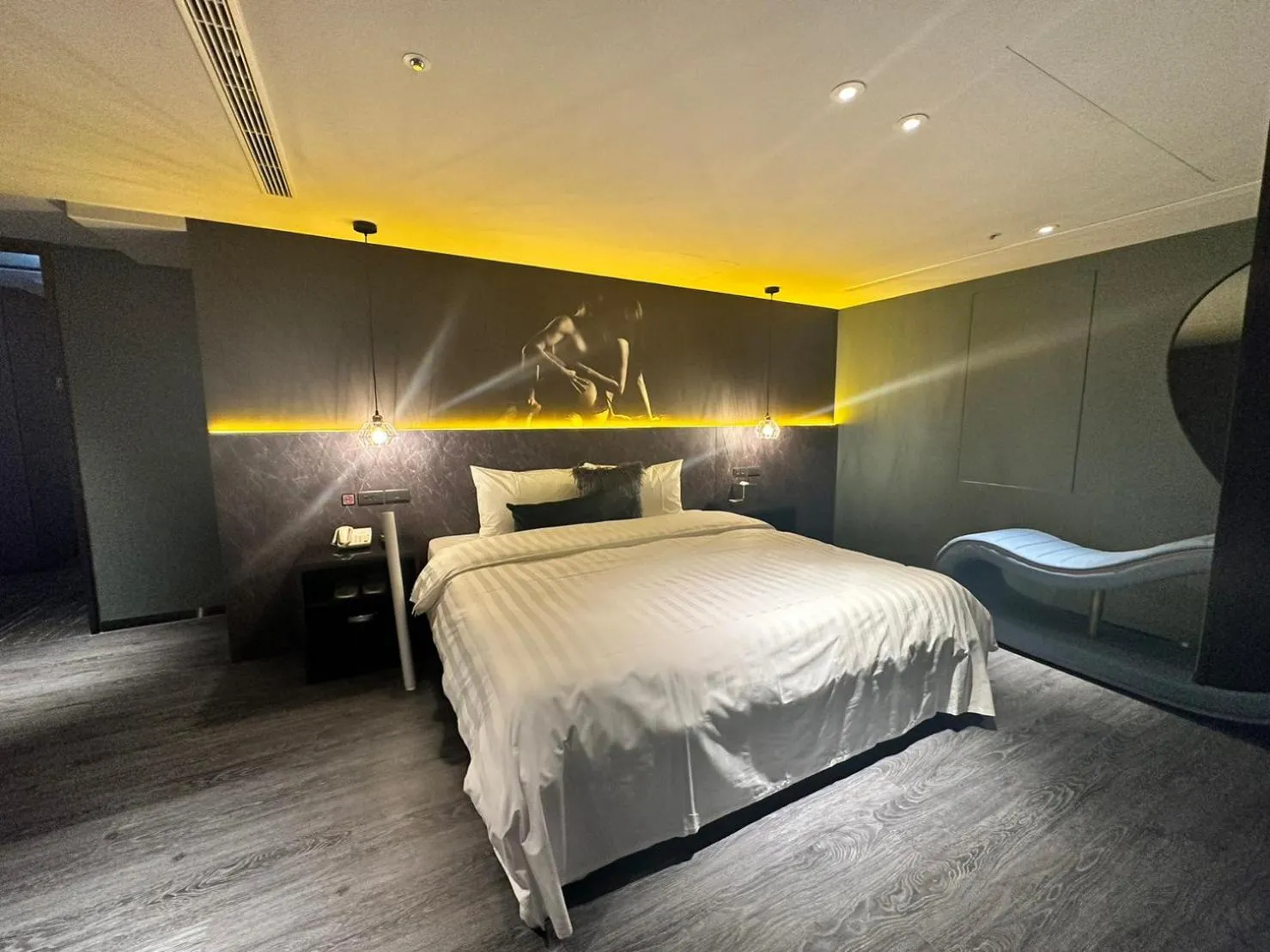 Bed in Goldinn Hotel