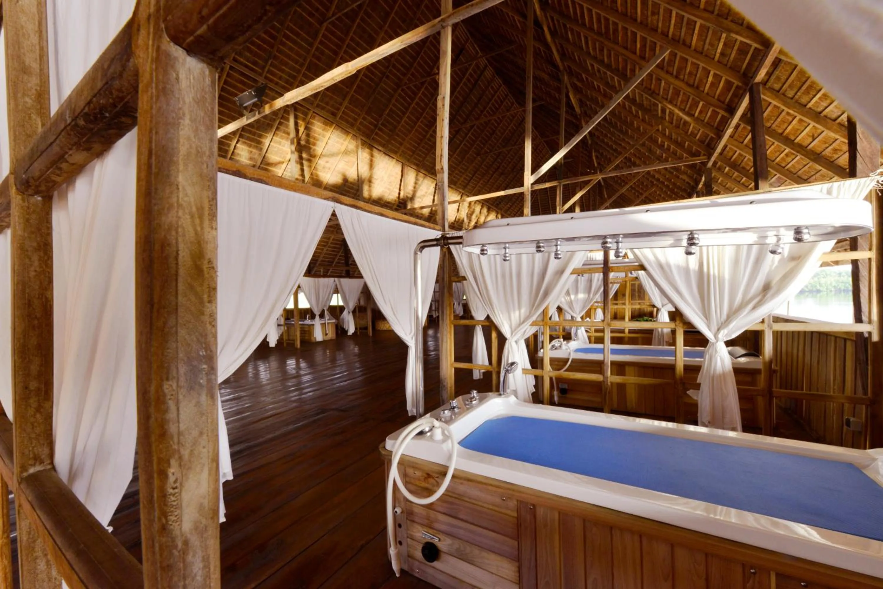 Hot Tub in Casa Del Papa Resort & SPA