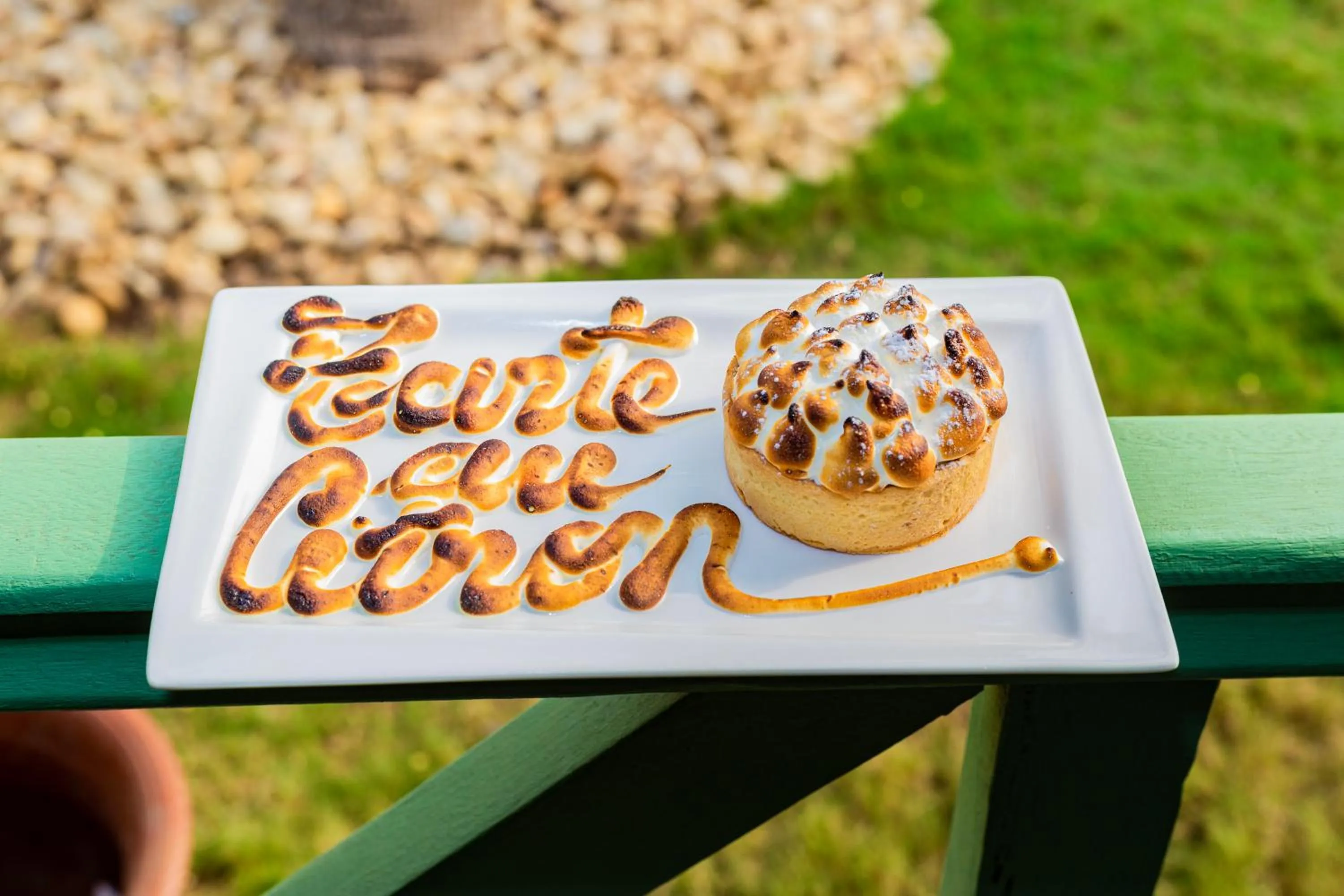 Food and drinks in Casa Del Papa Resort & SPA