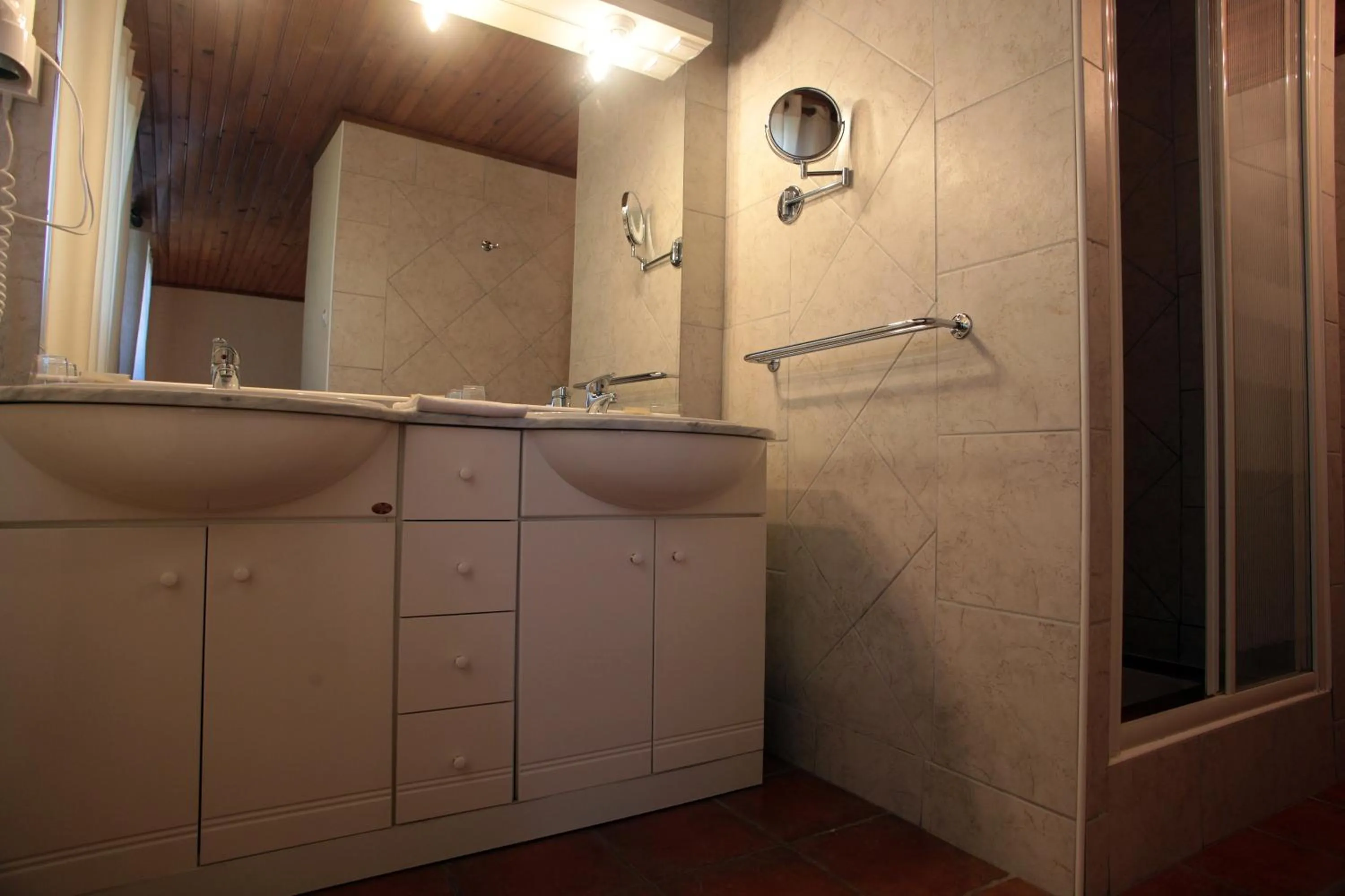 Logis Hôtel LE PRESSOIR