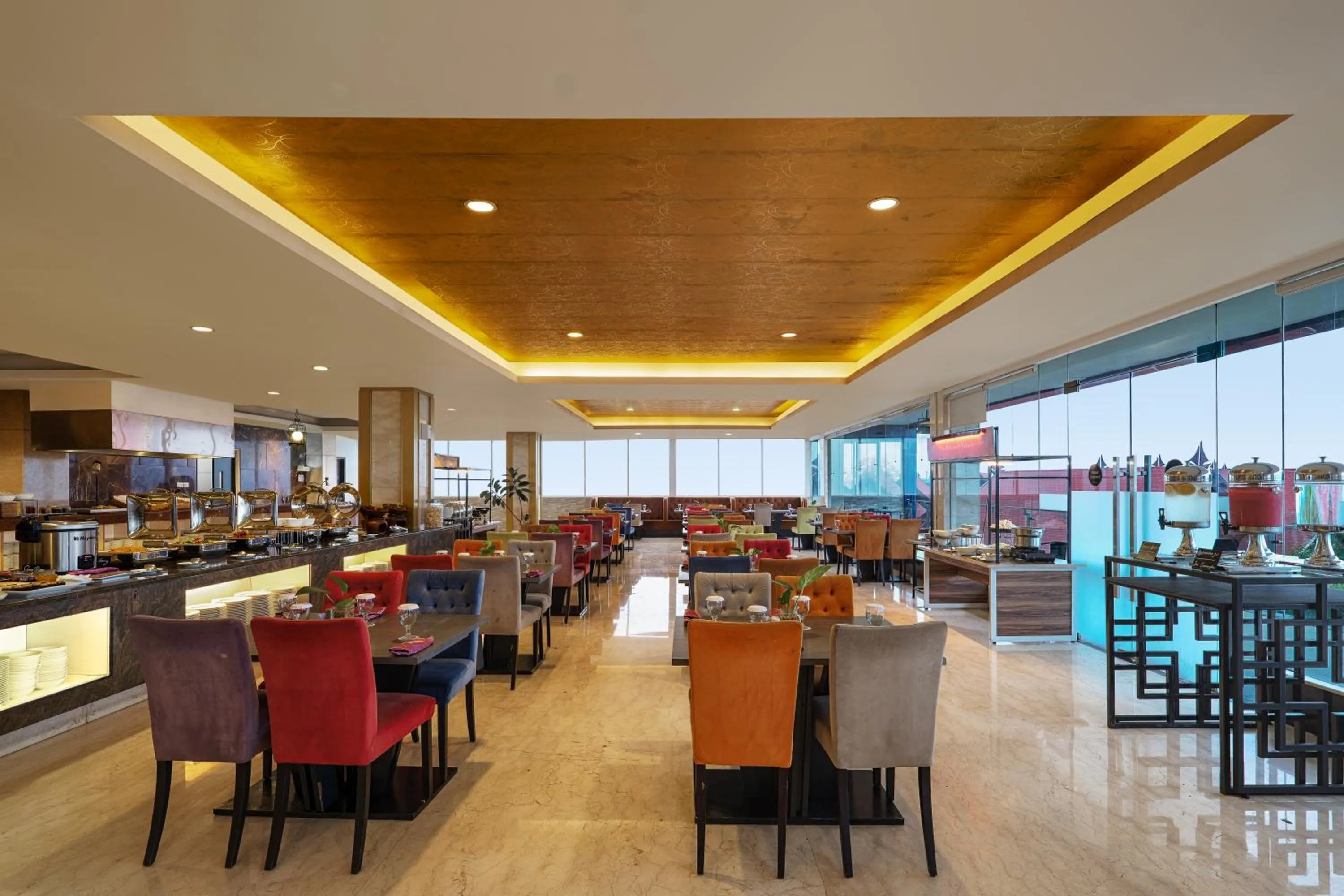 Restaurant/places to eat in Swiss-Belhotel Makassar