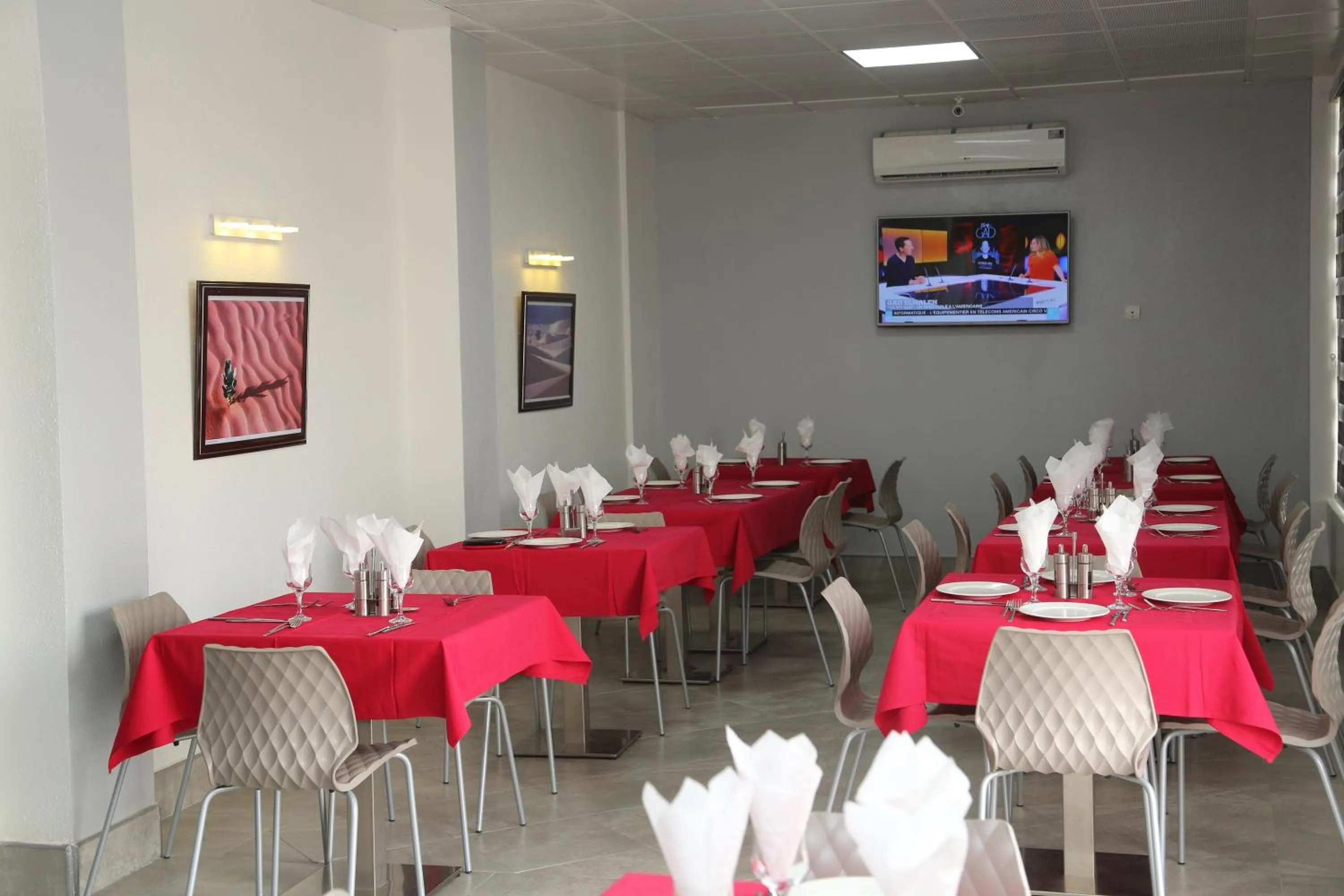 Restaurant/places to eat in Nouakchott Hotel
