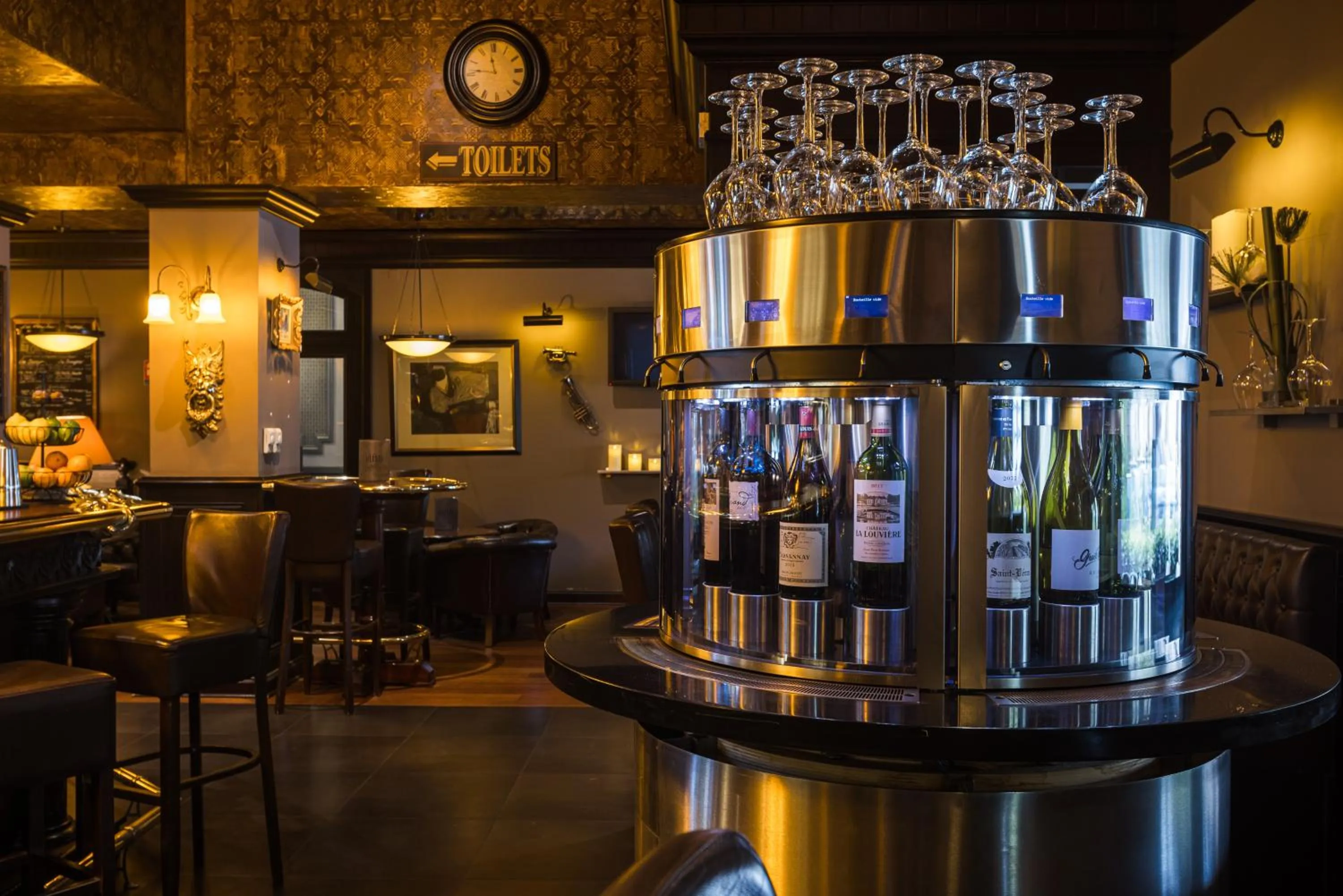 Lounge or bar in Plaza Madeleine & Spa