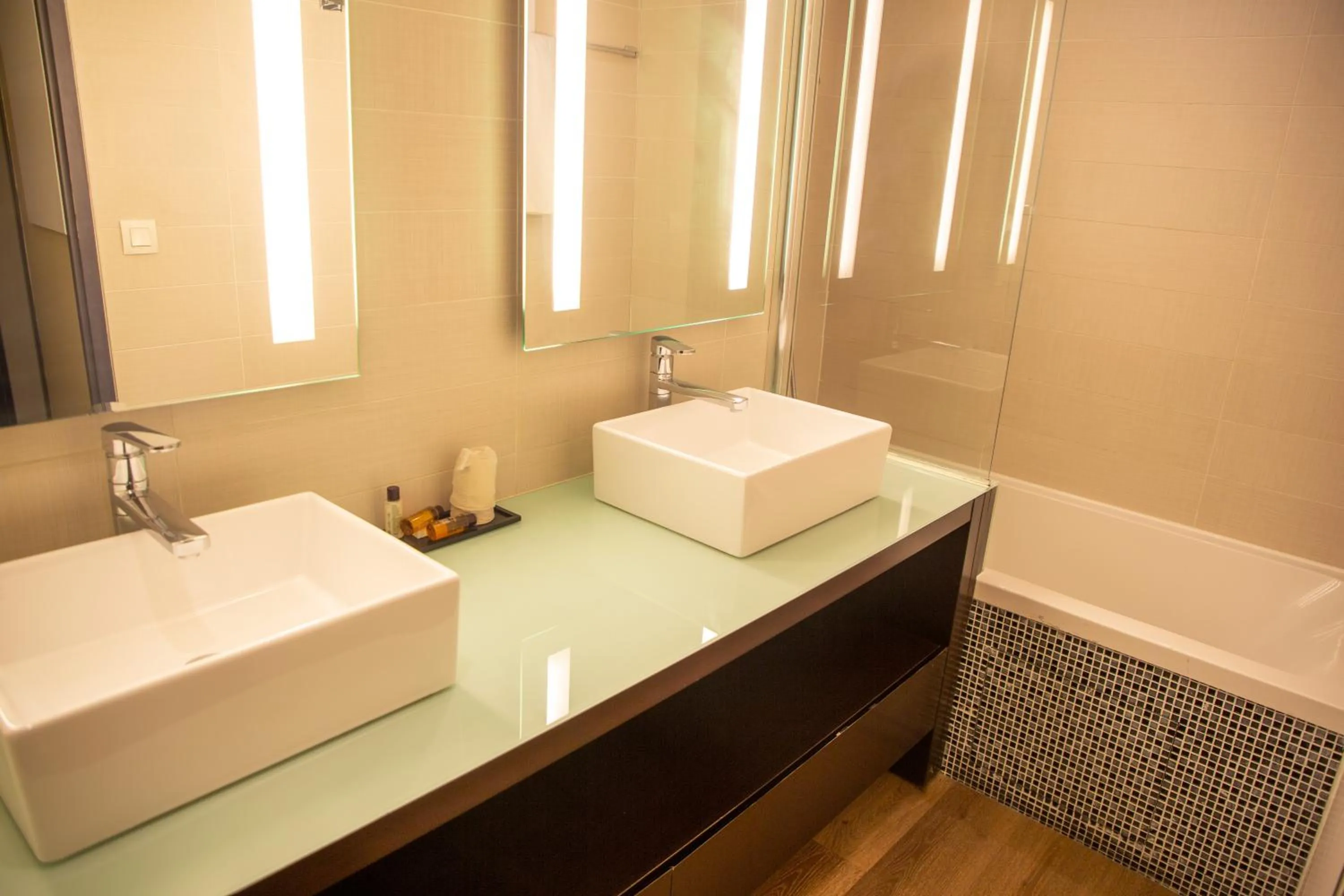 Bathroom in Appart Hôtel Clément Ader