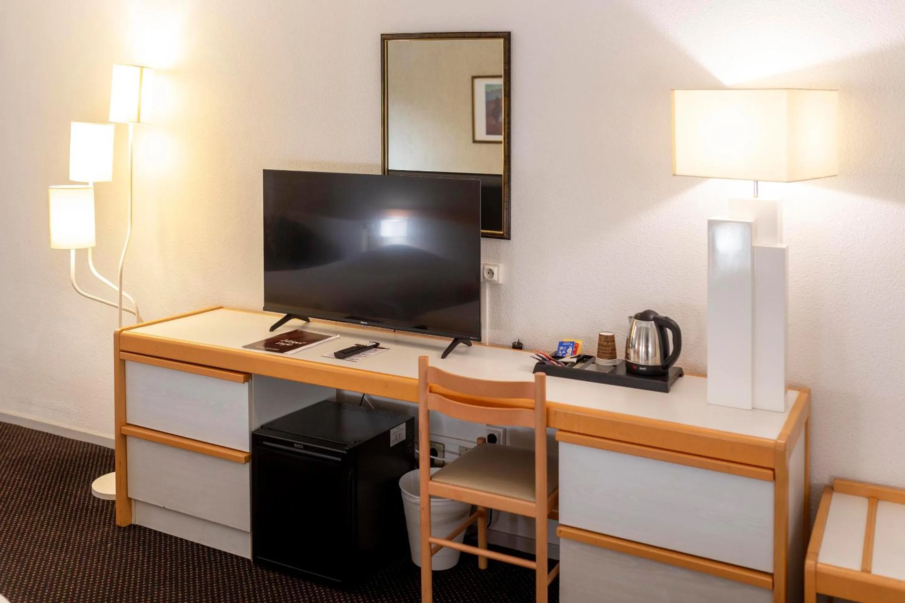 Property building in Hôtel Paradis