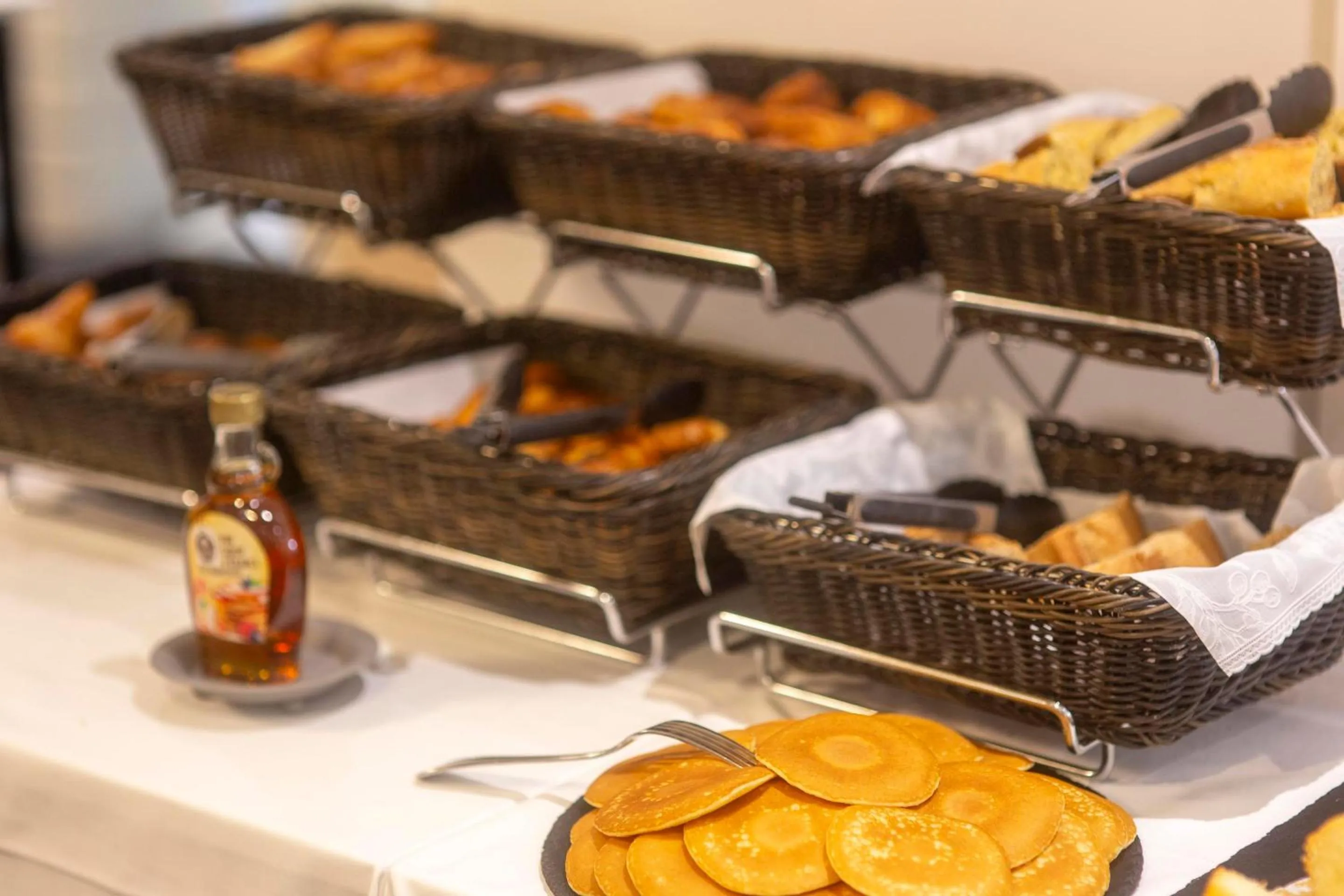 Property building in Hôtel Paradis