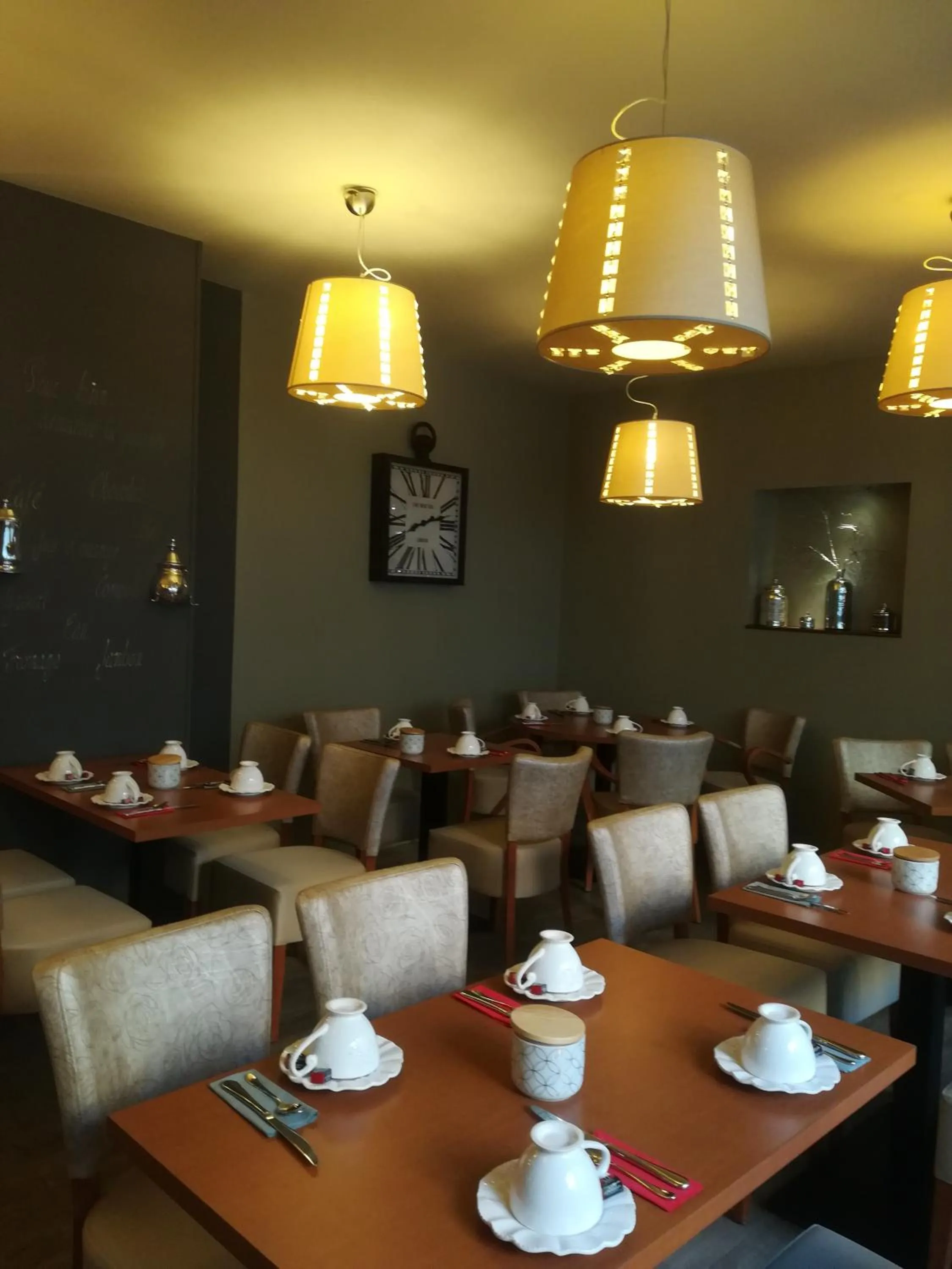 Dining area in France Hôtel