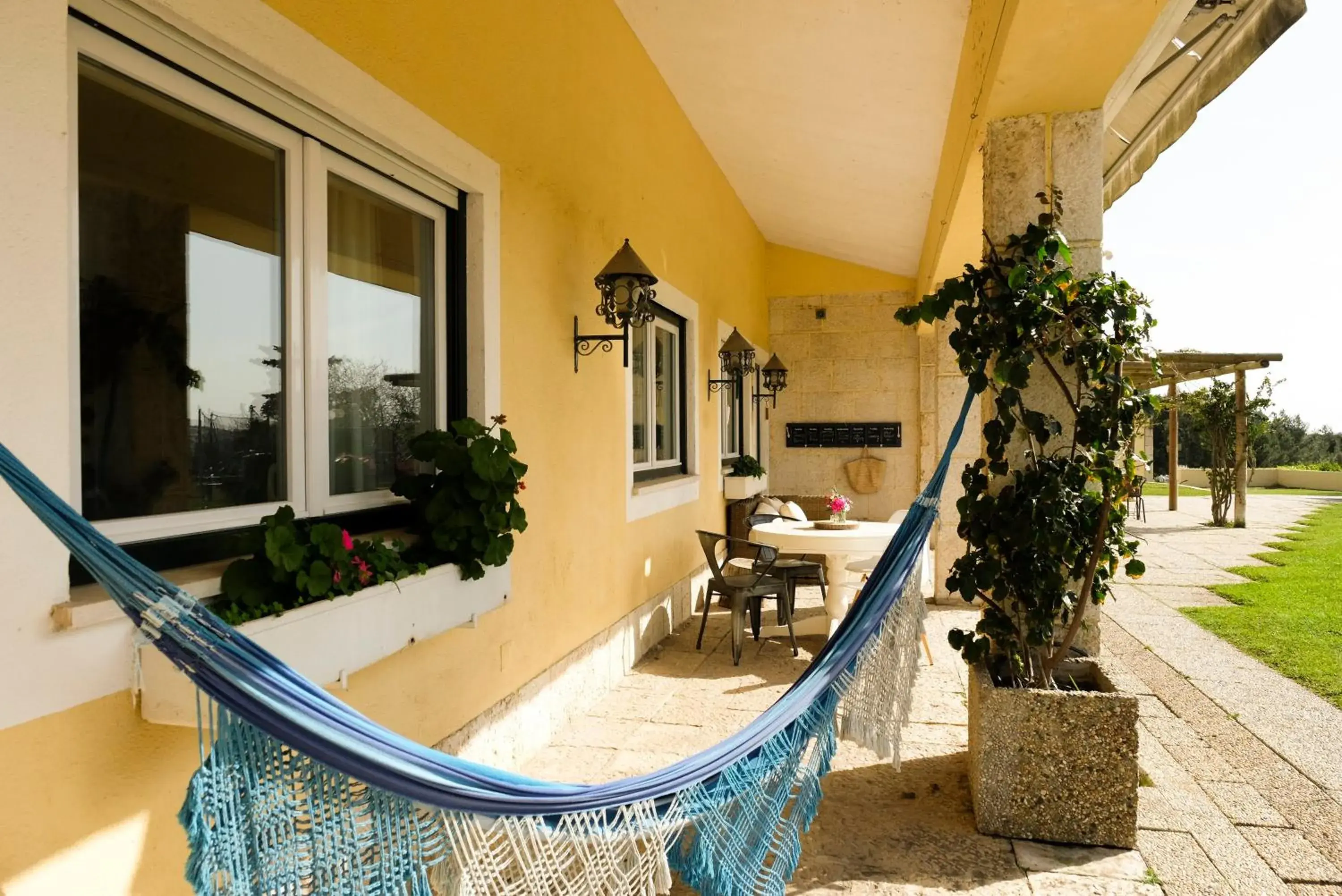 Three-Bedroom Apartment in Lisbon Country Villa Three-Bedroom Apartment in Lisbon Country Villa