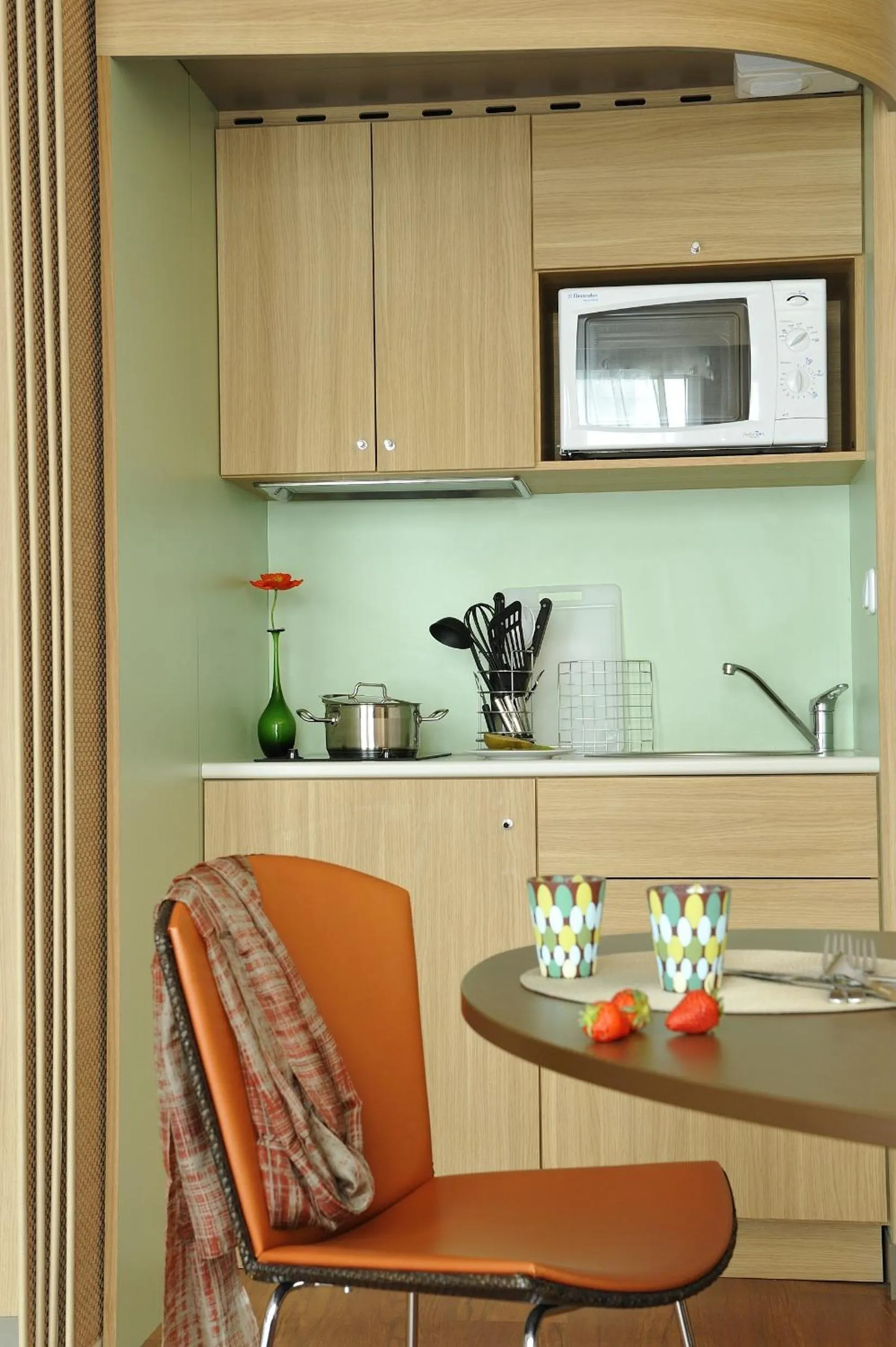 Kitchen or kitchenette in Aparthotel Adagio Nantes Centre