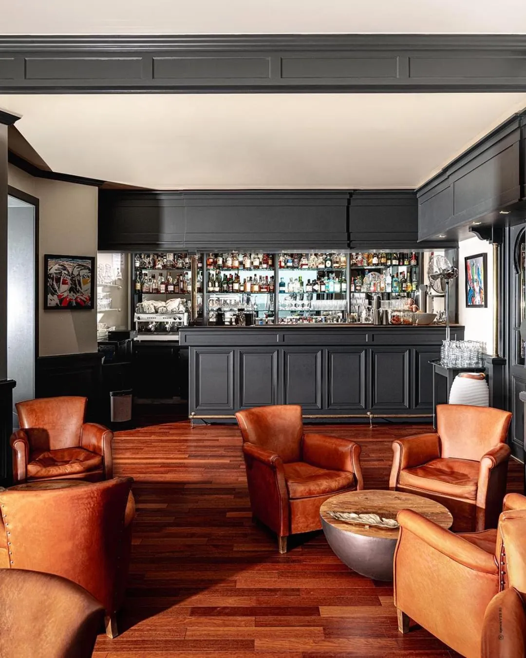 Lounge or bar in HR Hôtel-Restaurant & Spa Marin