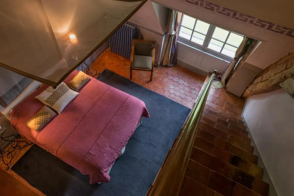 Bed in Château de Saint Paterne