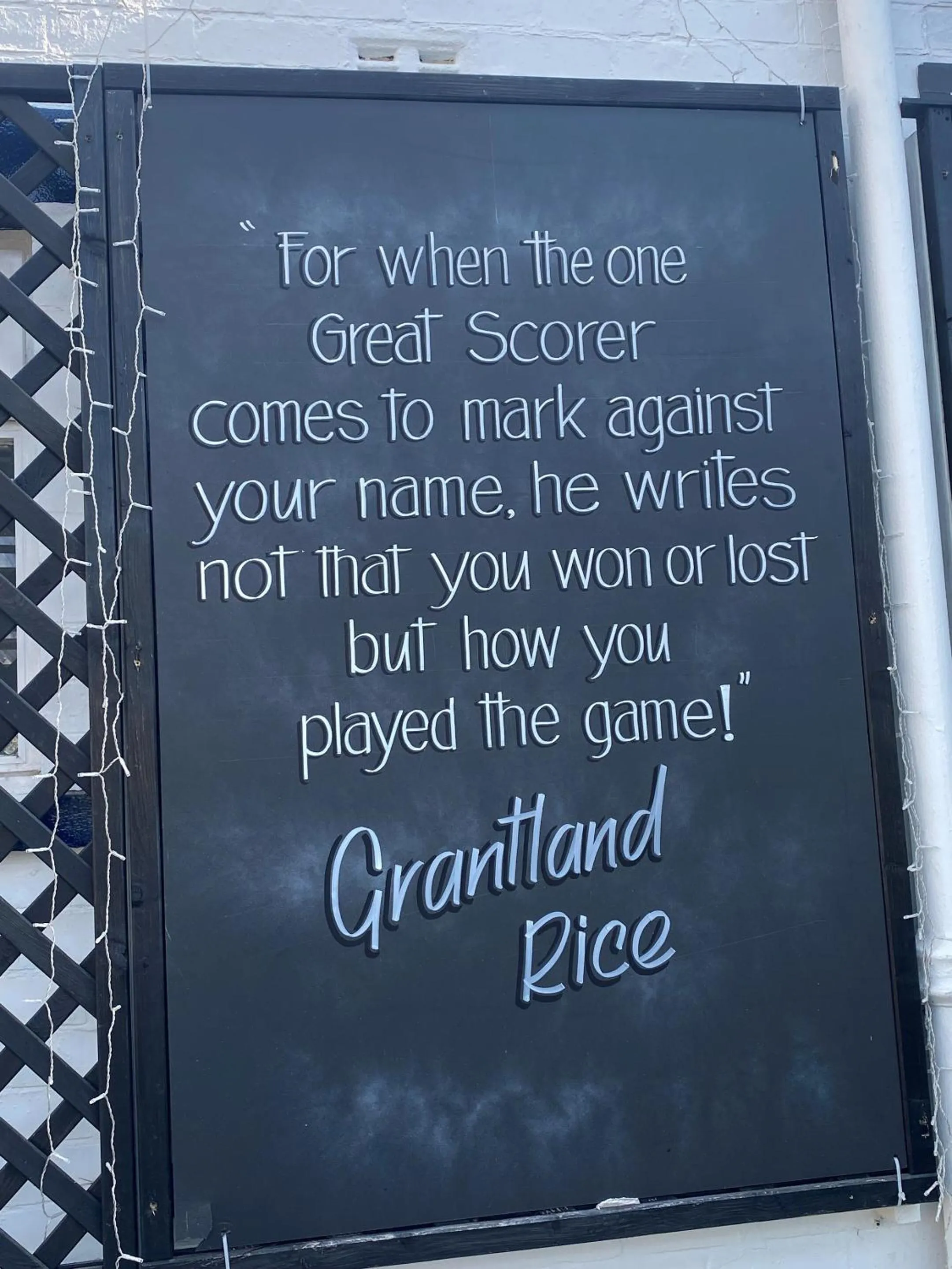 Property building in The White Swan, Yeadon